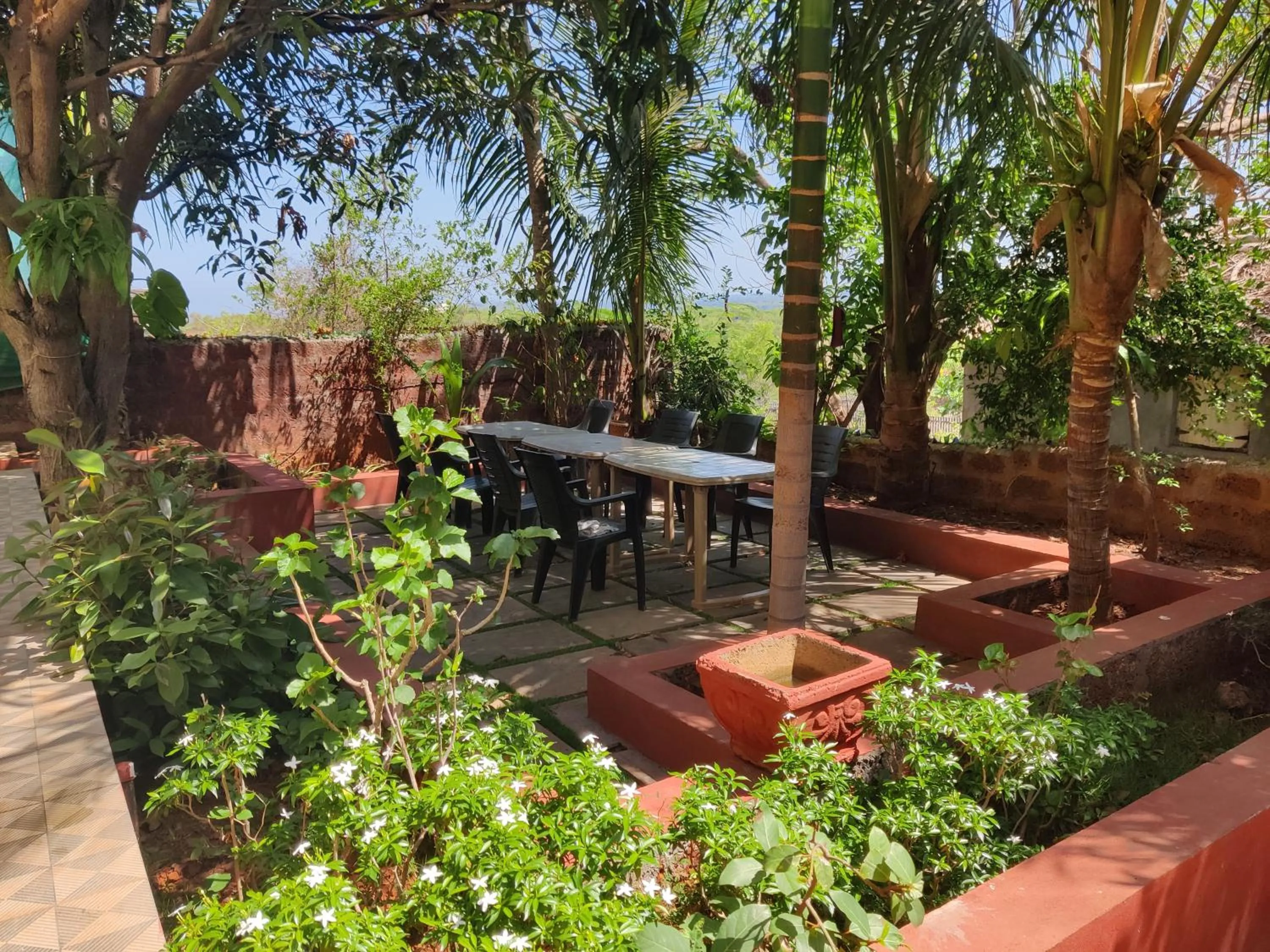 Redstone House by Oxystays Hospitality