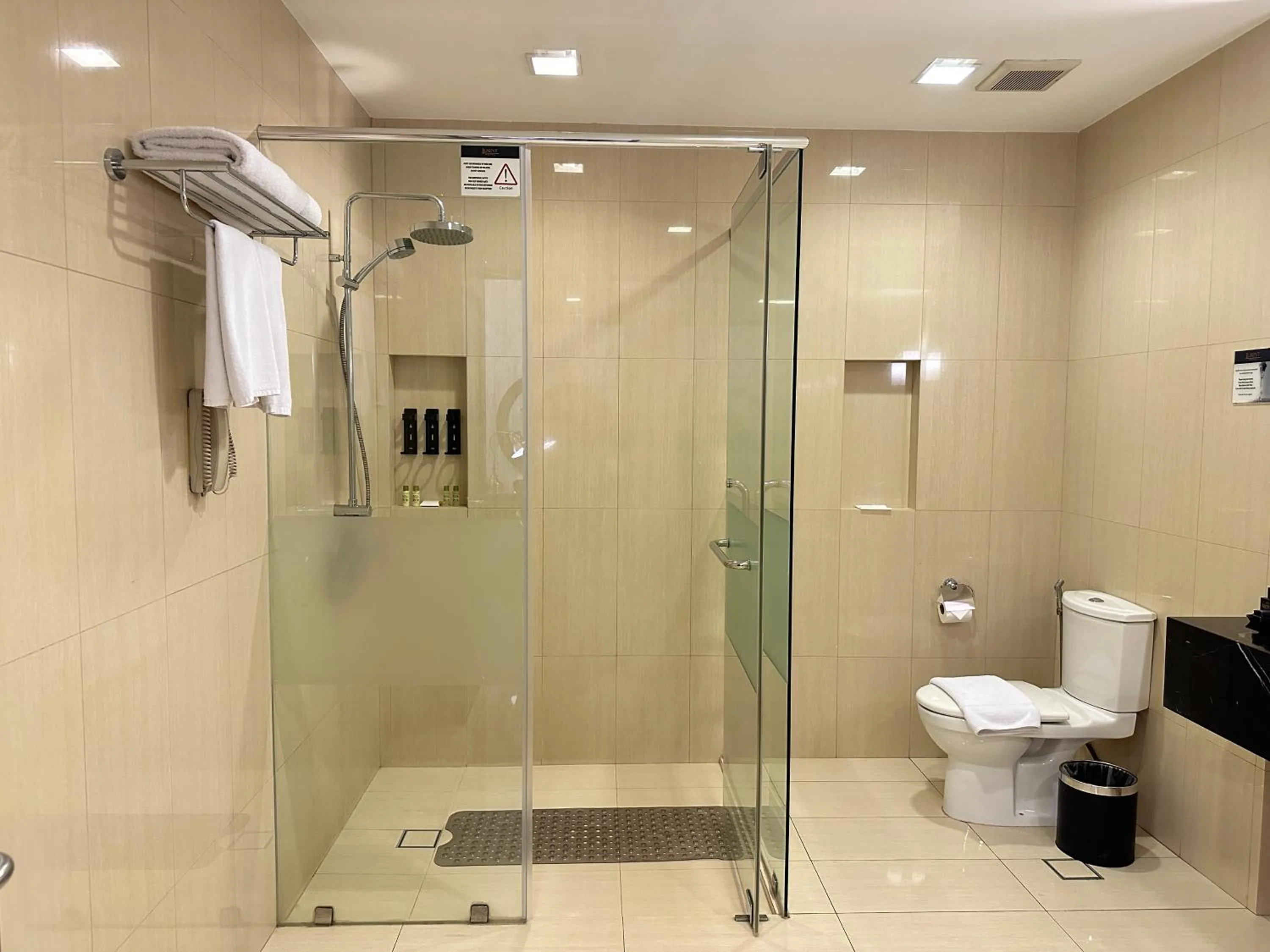 Bathroom in Luxent Hotel