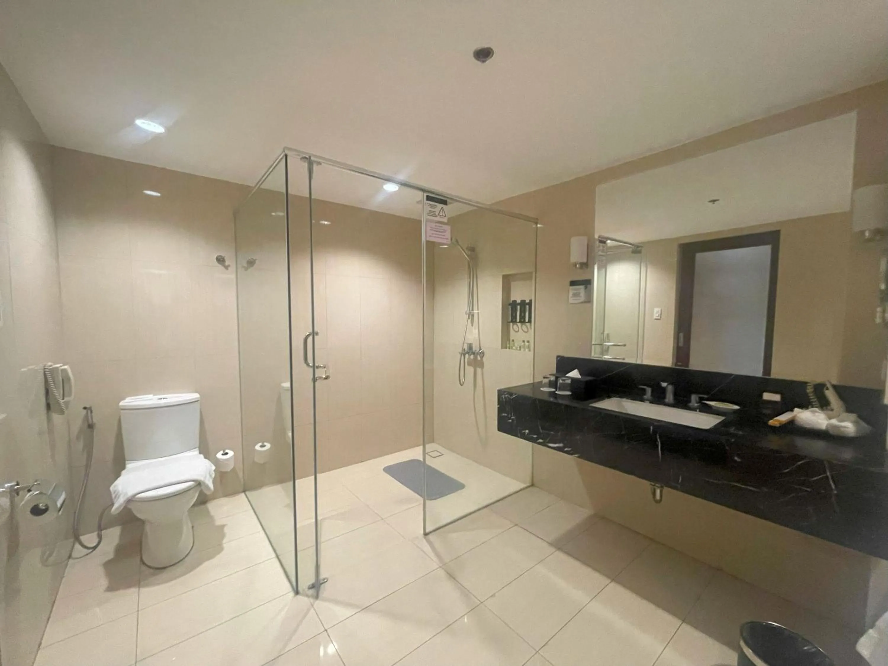 Bathroom in Luxent Hotel
