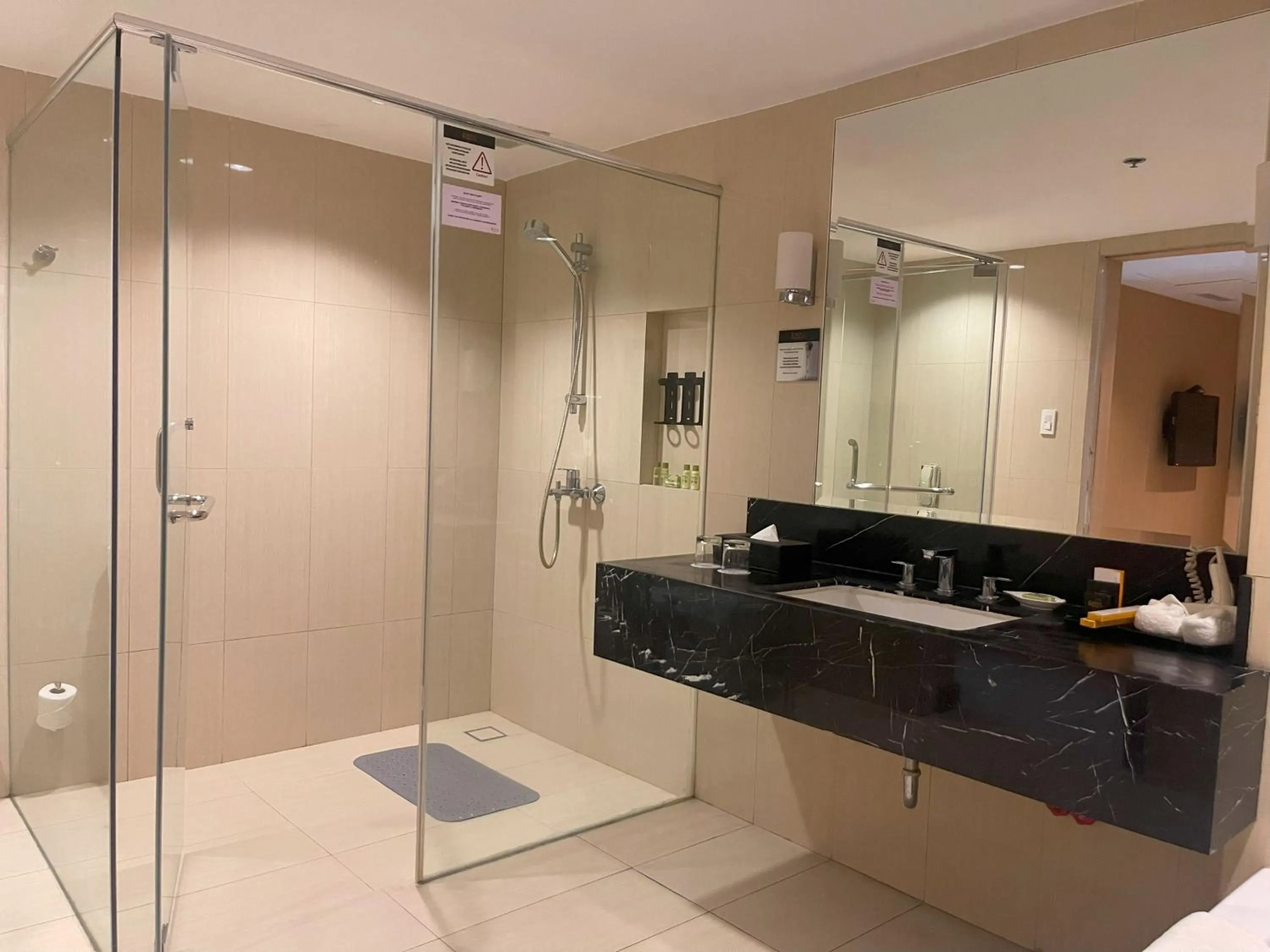 Bathroom in Luxent Hotel