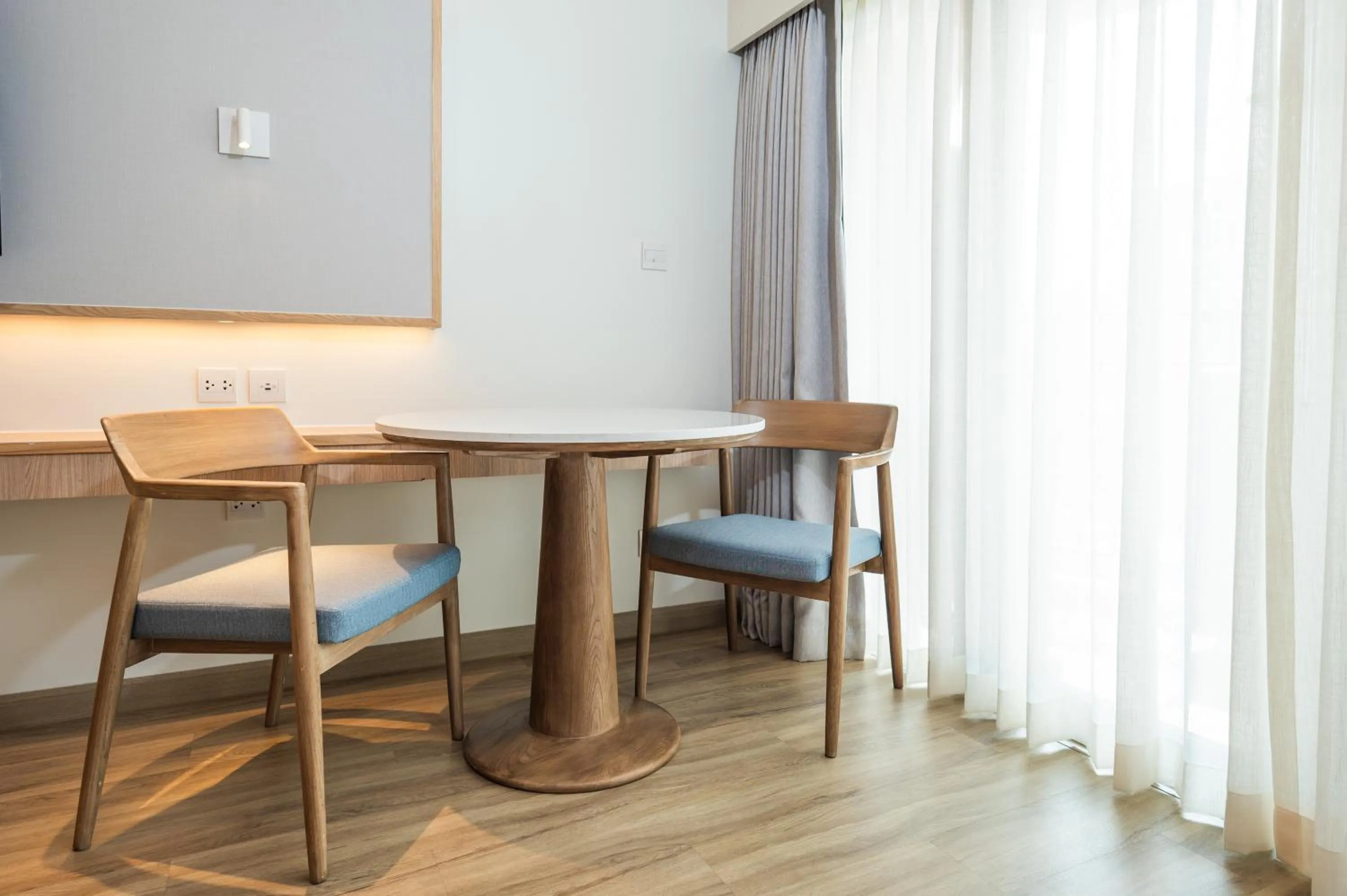 Bathroom, Seating Area in Patong Merlin Hotel - SHA Plus