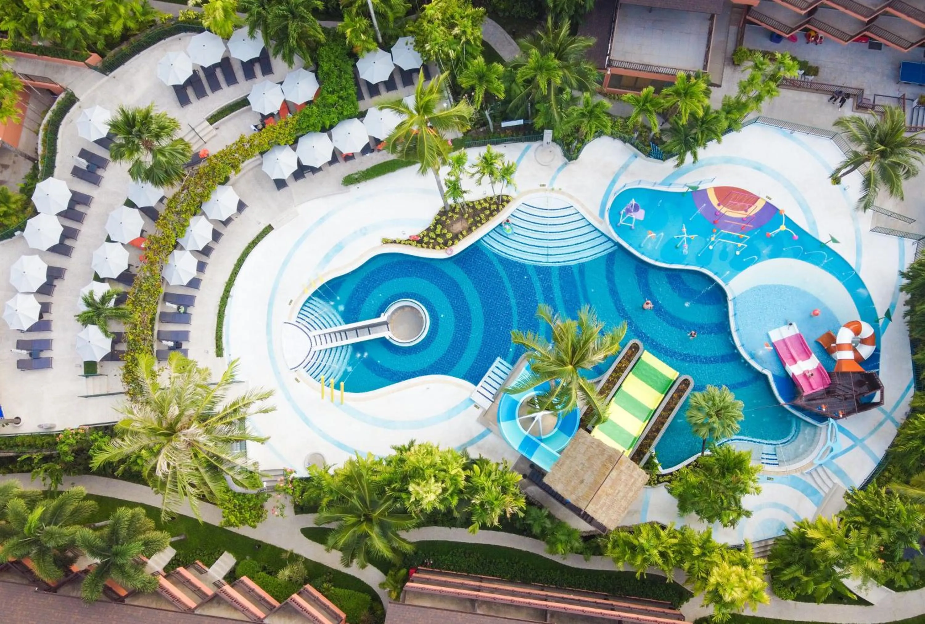 Bird's eye view, Bird's-eye View in Patong Merlin Hotel - SHA Plus