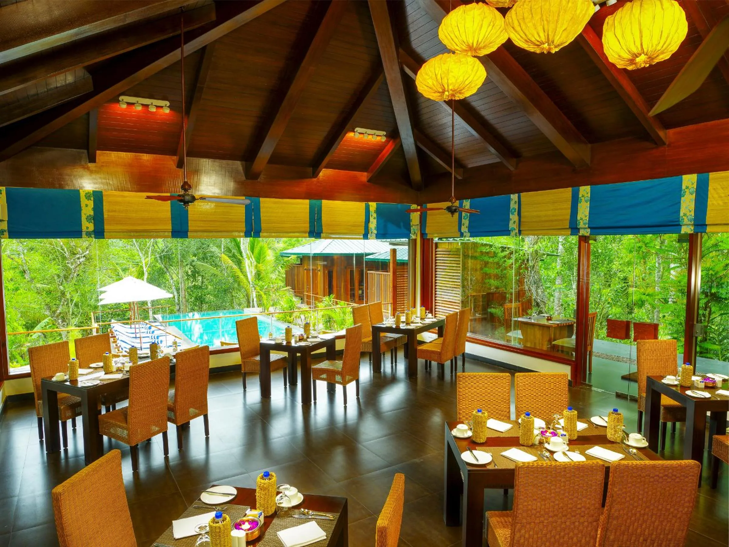Restaurant/places to eat in Niraamaya Retreats Cardamom Club