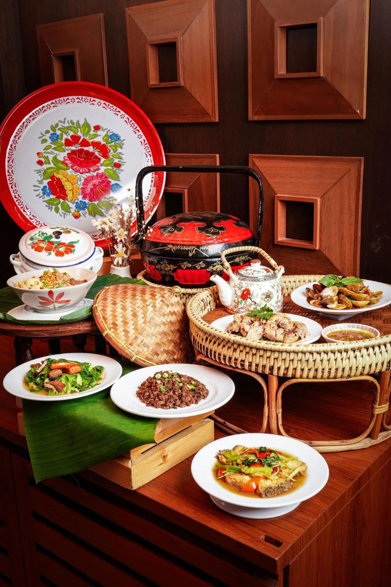 Restaurant/places to eat in Phuket Merlin Hotel