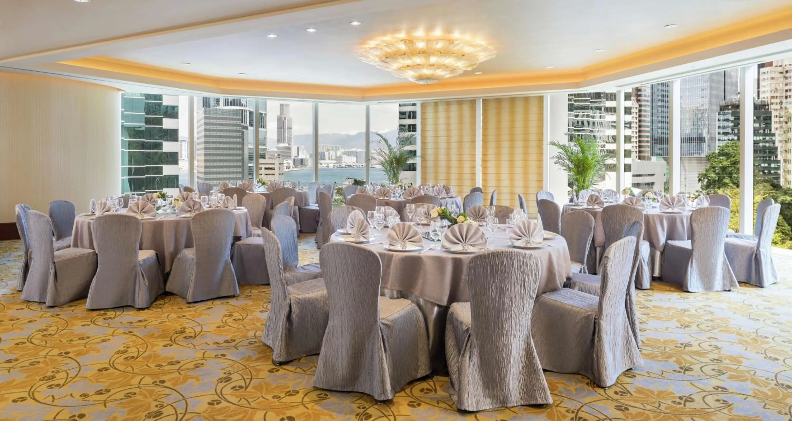 Dining area in Conrad Hong Kong