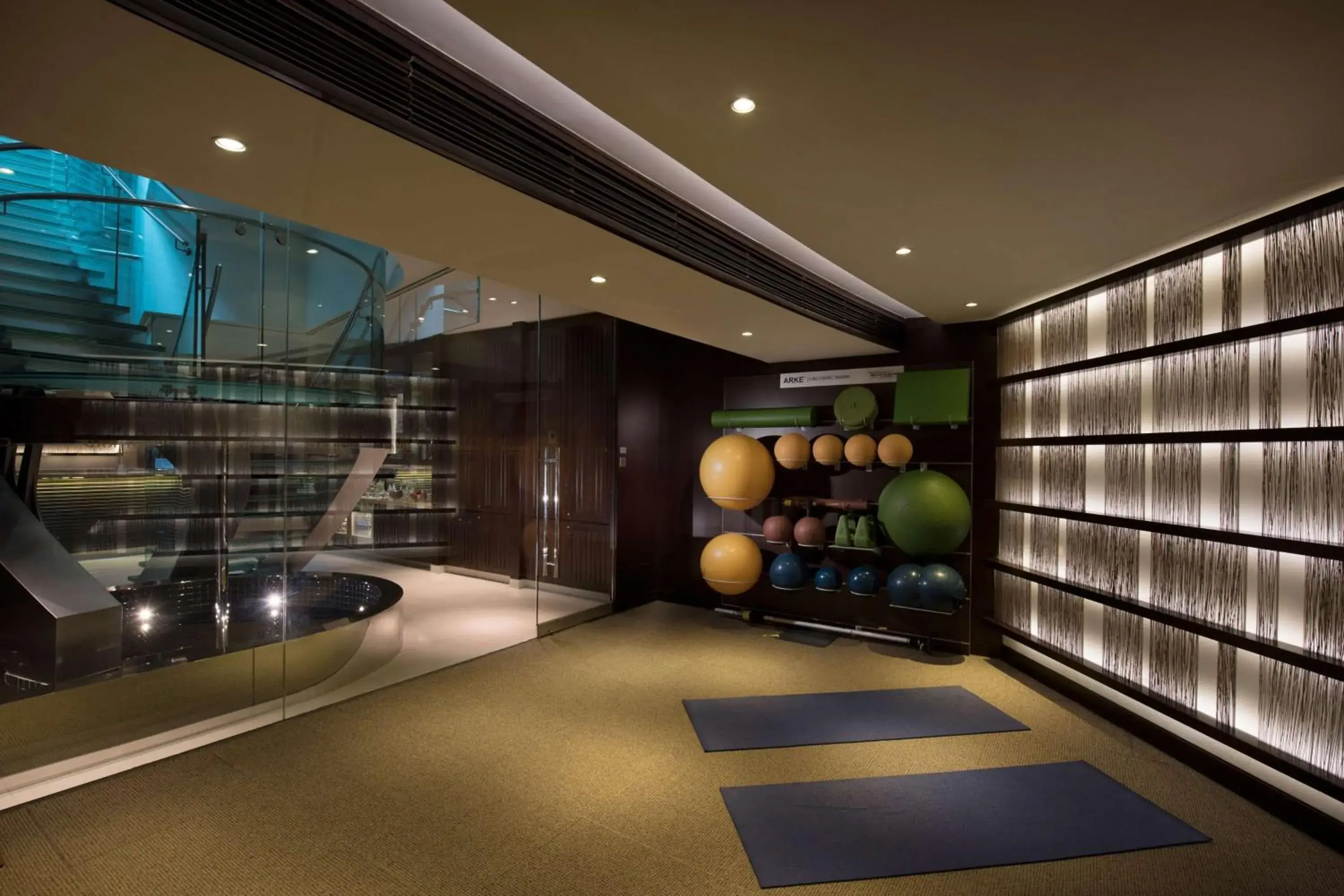 Fitness centre/facilities in Conrad Hong Kong Fitness centre/facilities in Conrad Hong Kong