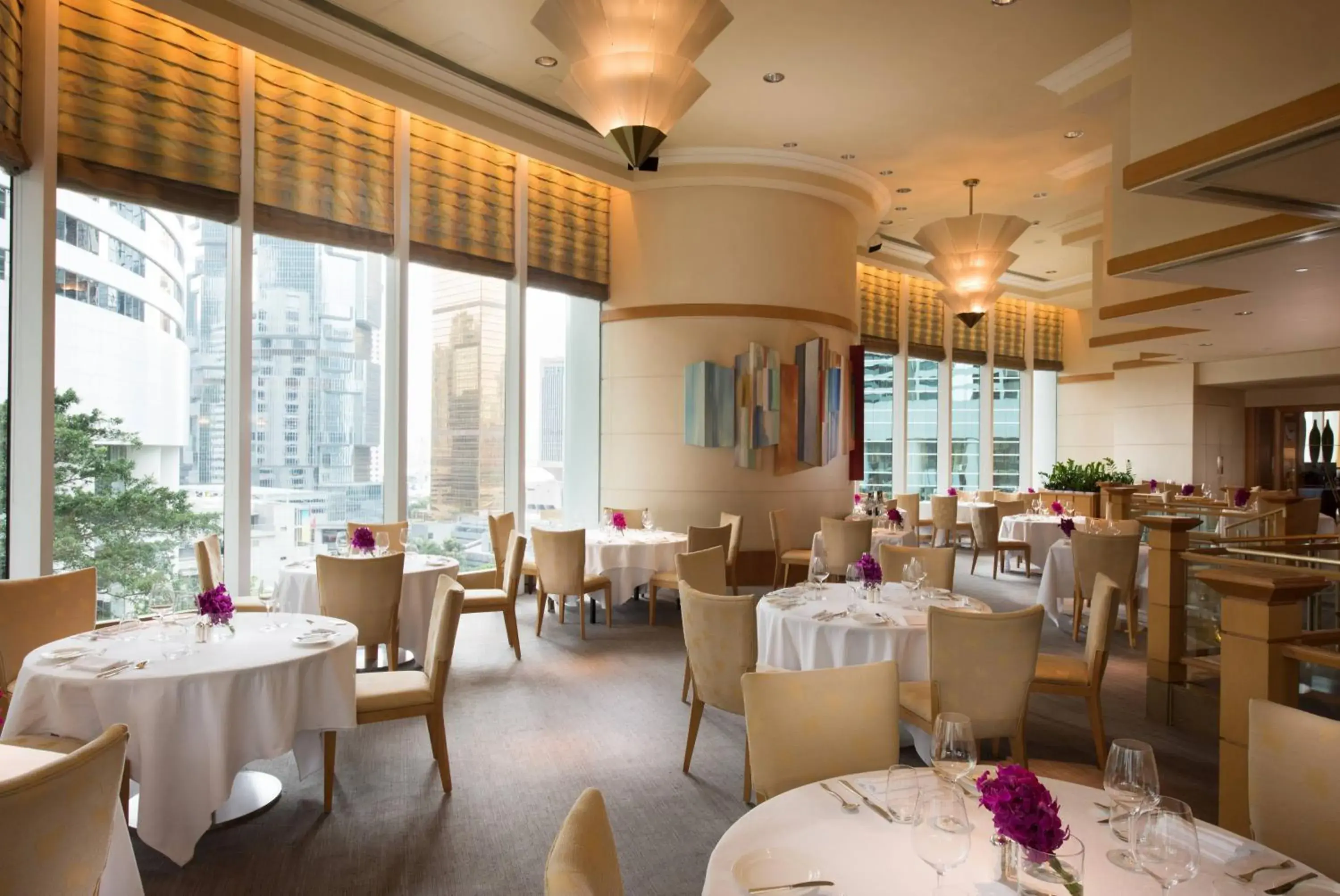 Restaurant/places to eat in Conrad Hong Kong Restaurant/places to eat in Conrad Hong Kong