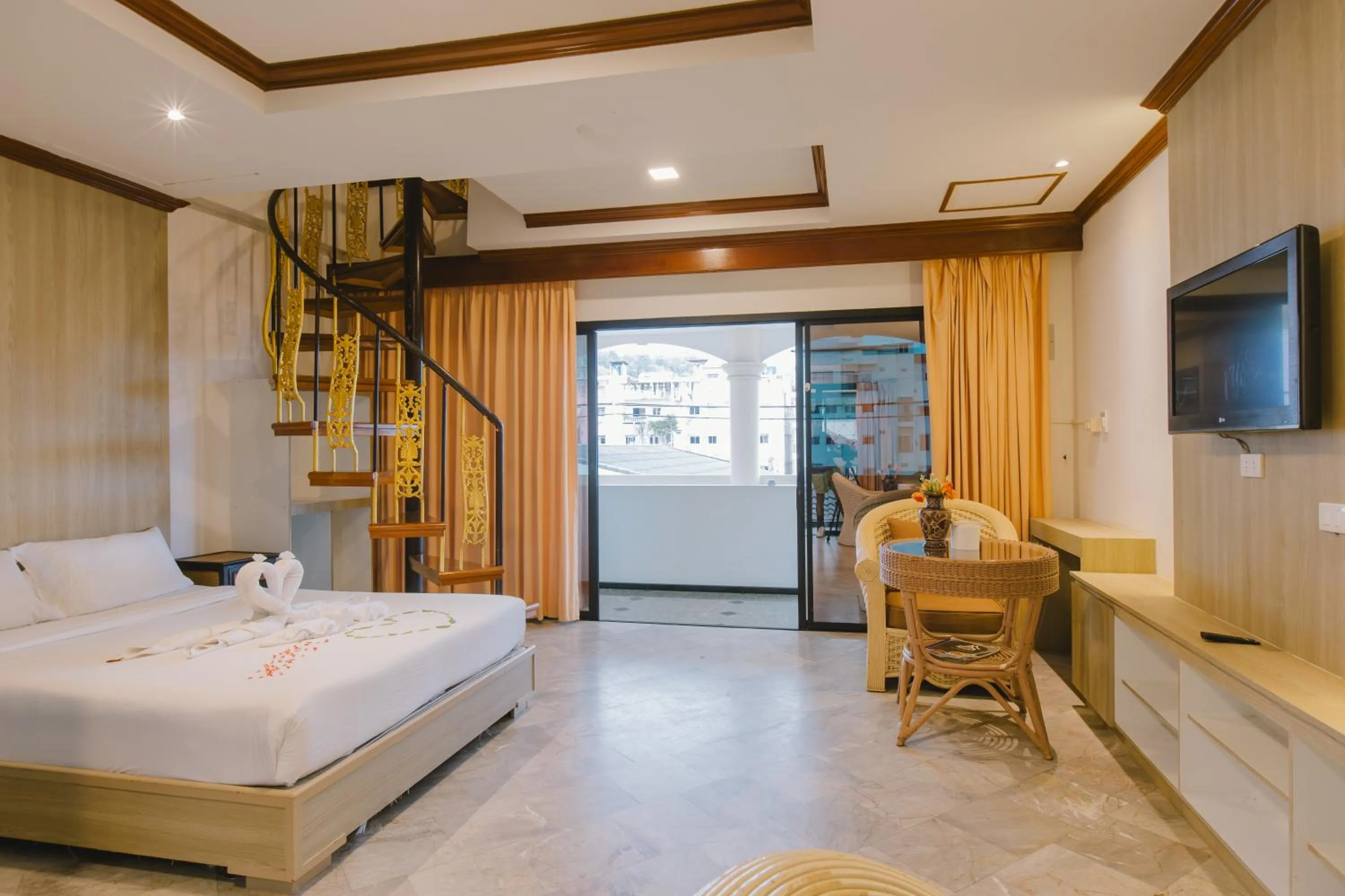 Photo of the whole room, Bed in Royal Prince Residence, Patong Beach