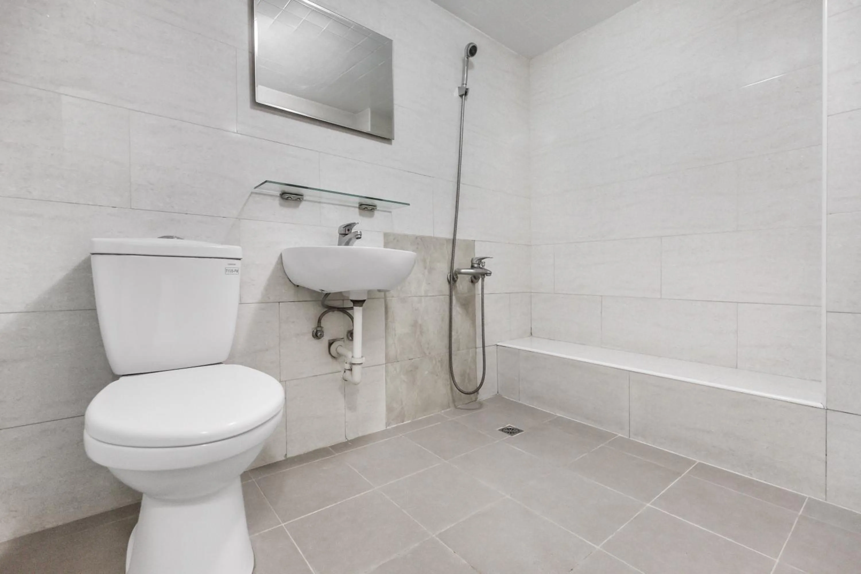 Shower in Rich House B&B