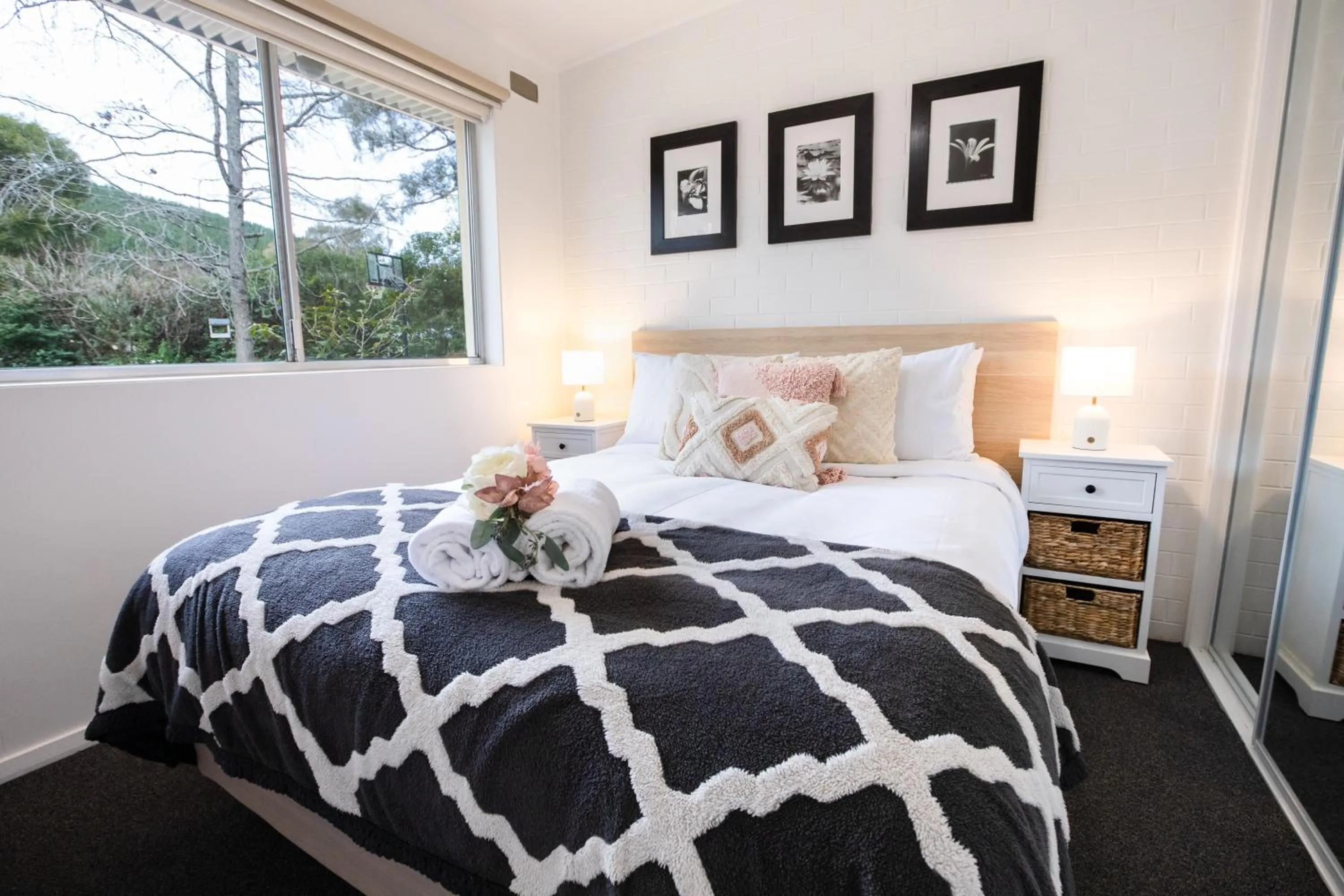 Bed in Adina Lodge Holiday Apartments