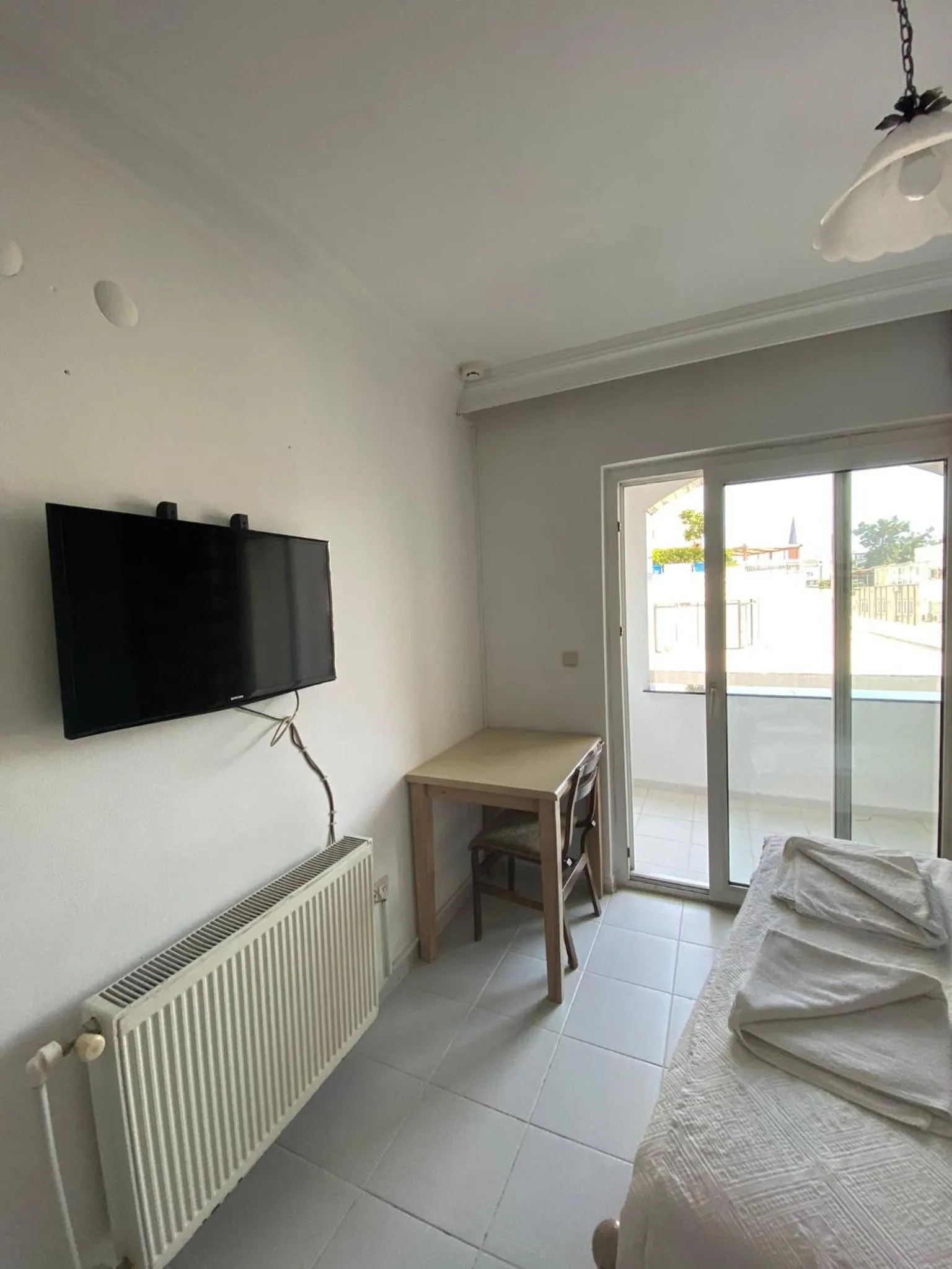 TV and multimedia, Bed in AY OTEL 2