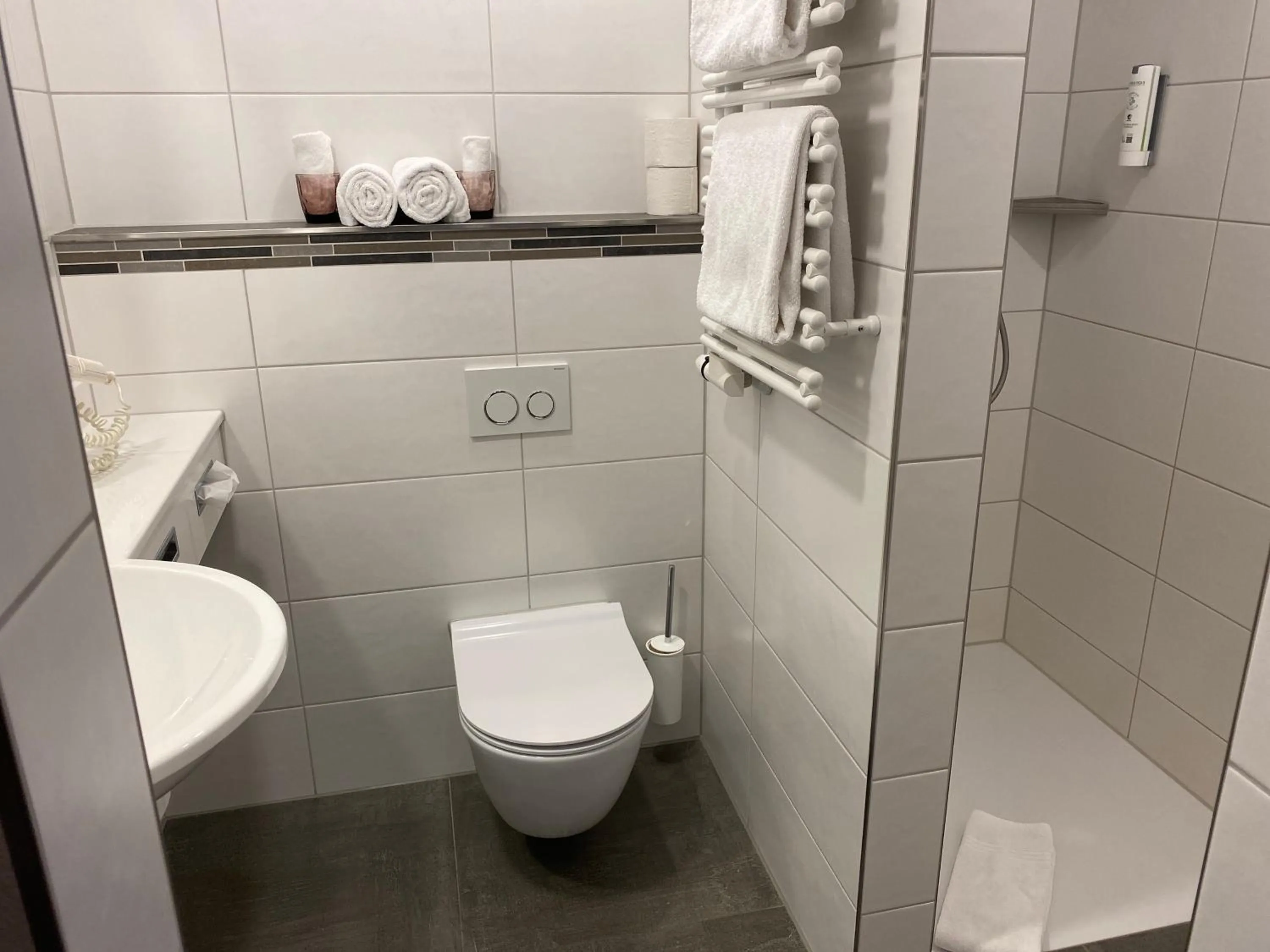 Shower in Boutique - Hotel Zum Schloss