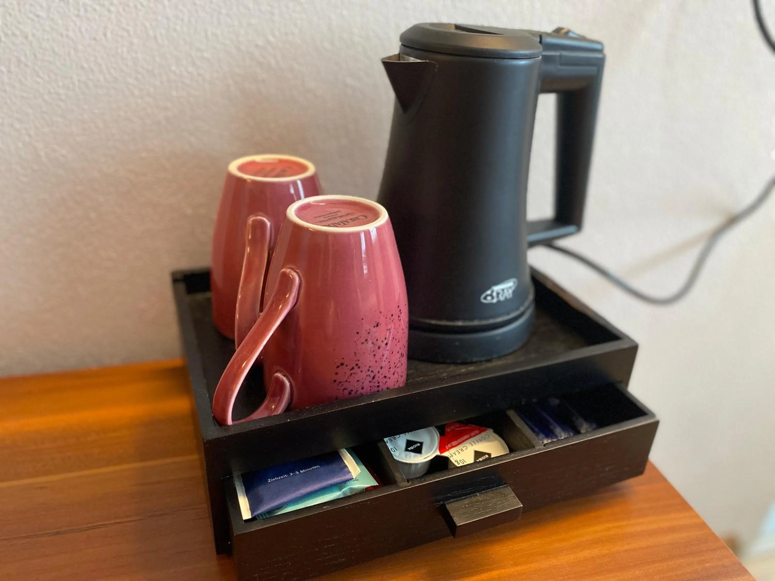 Coffee/tea facilities in Boutique - Hotel Zum Schloss