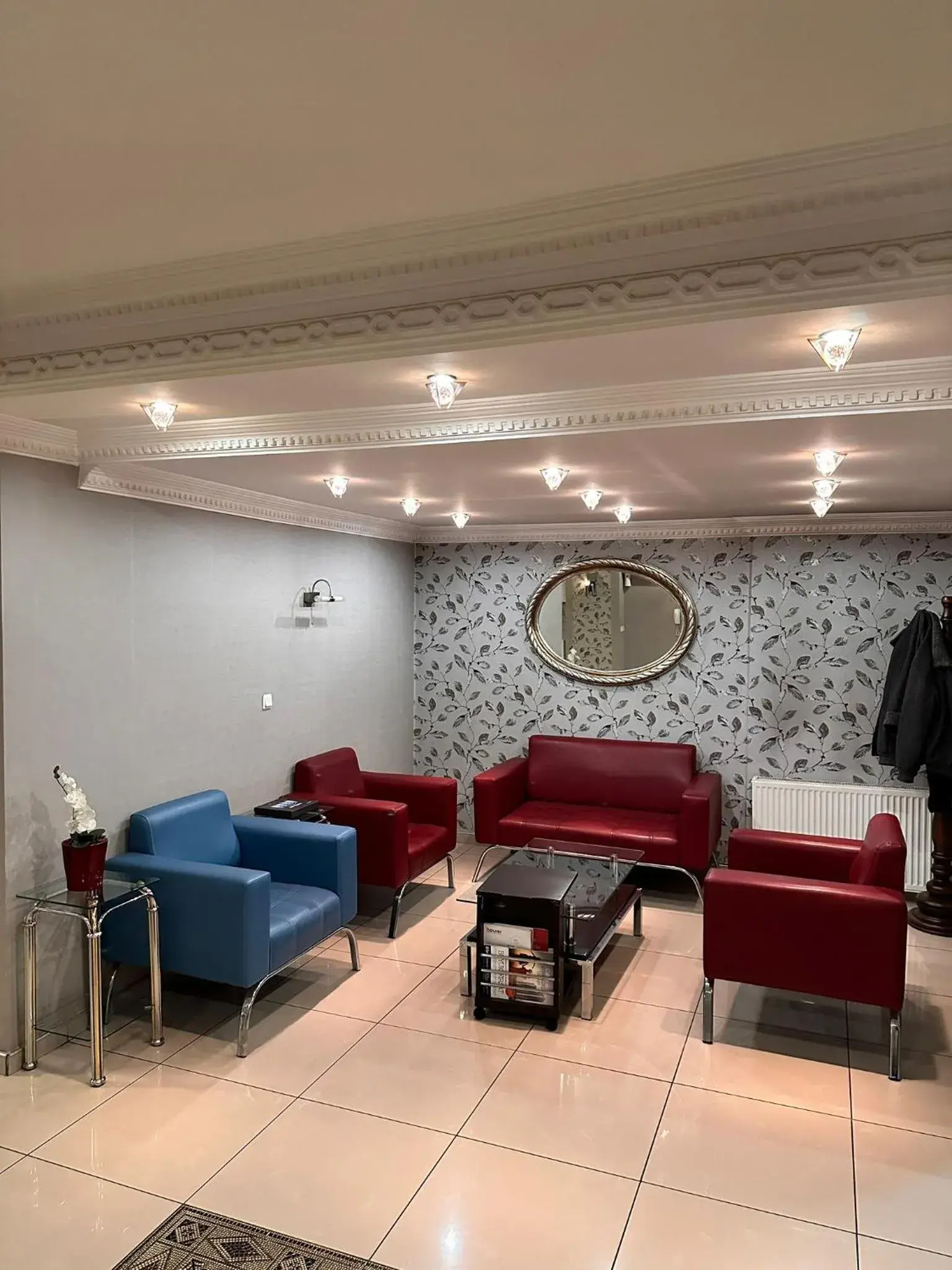 Facade/entrance in Minabir Otel Facade/entrance in Minabir Otel