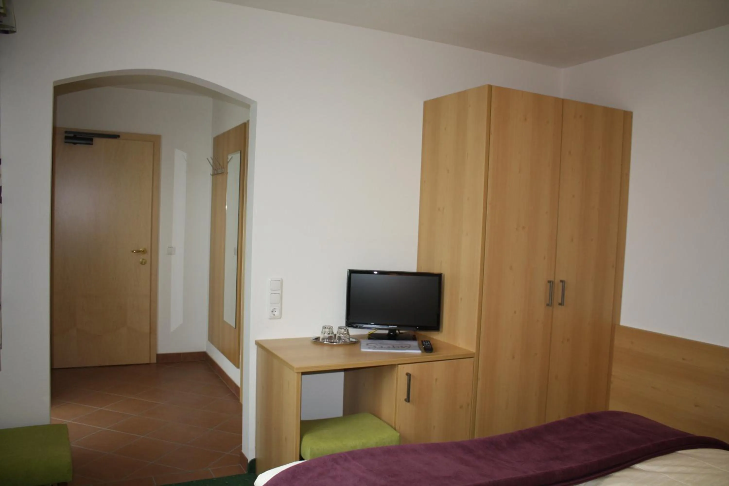 TV and multimedia, Bed in Zimmervermietung Babsy