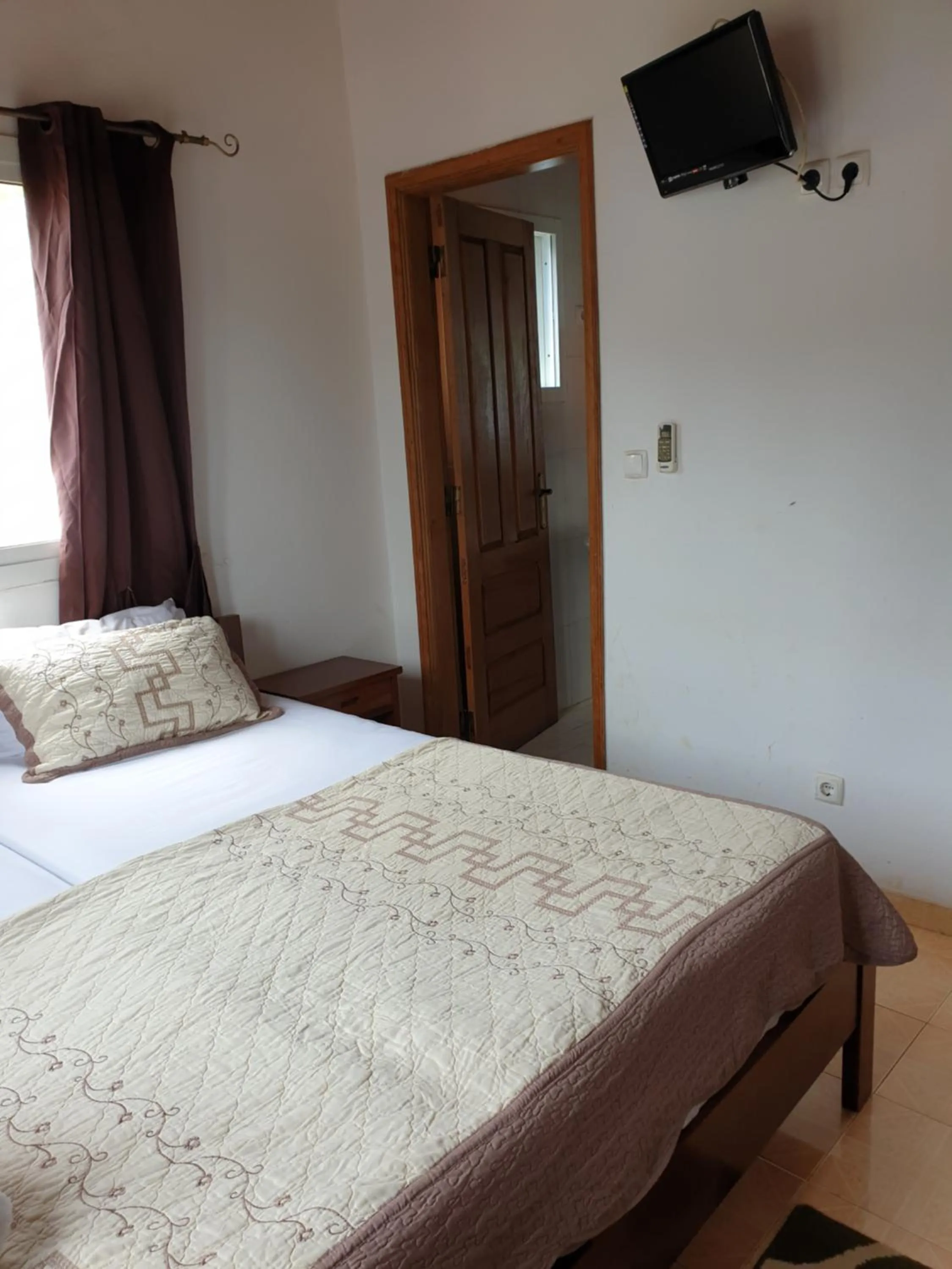 Bed in Residencial Mira Rio