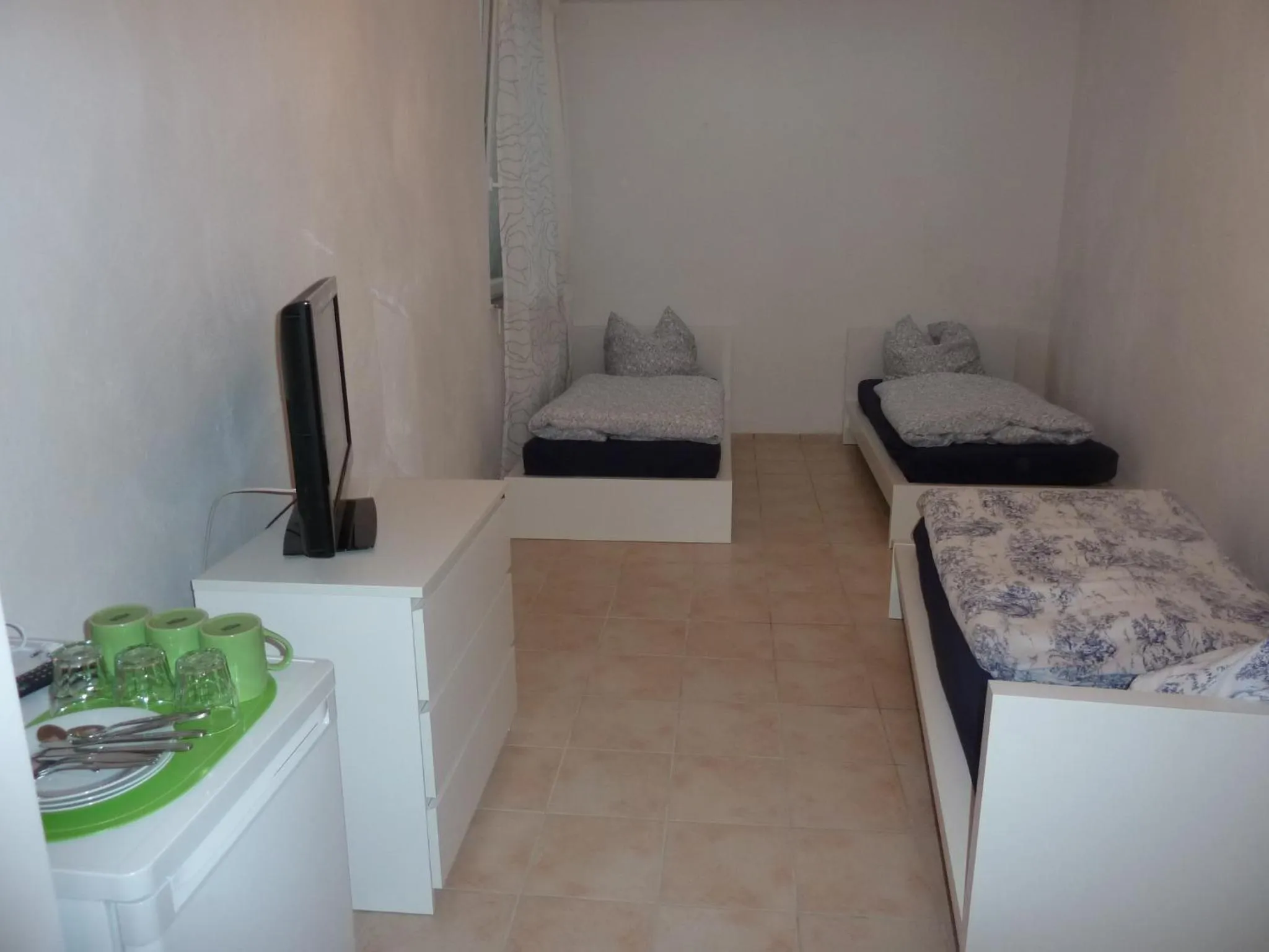 Photo of the whole room, Bed in Relax