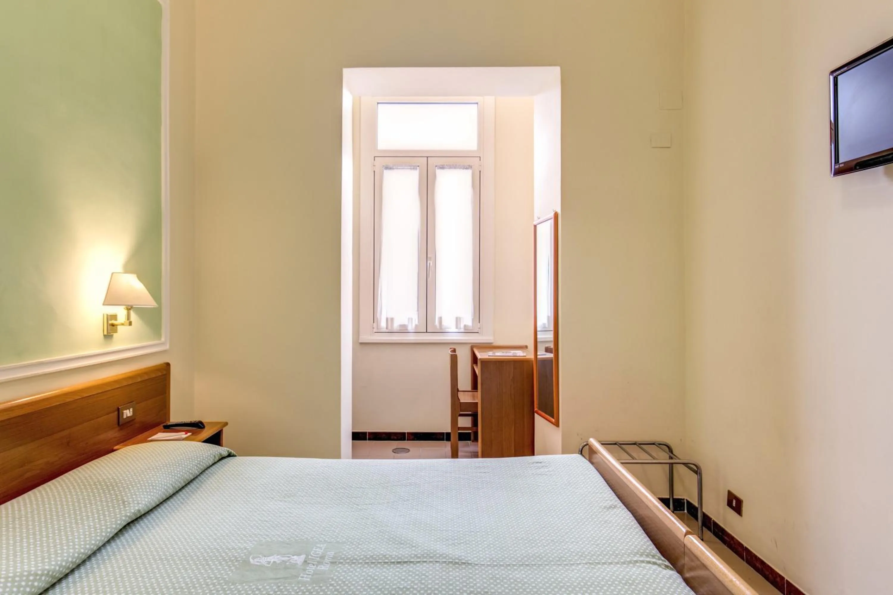 Day, Bed in Hotel Igea