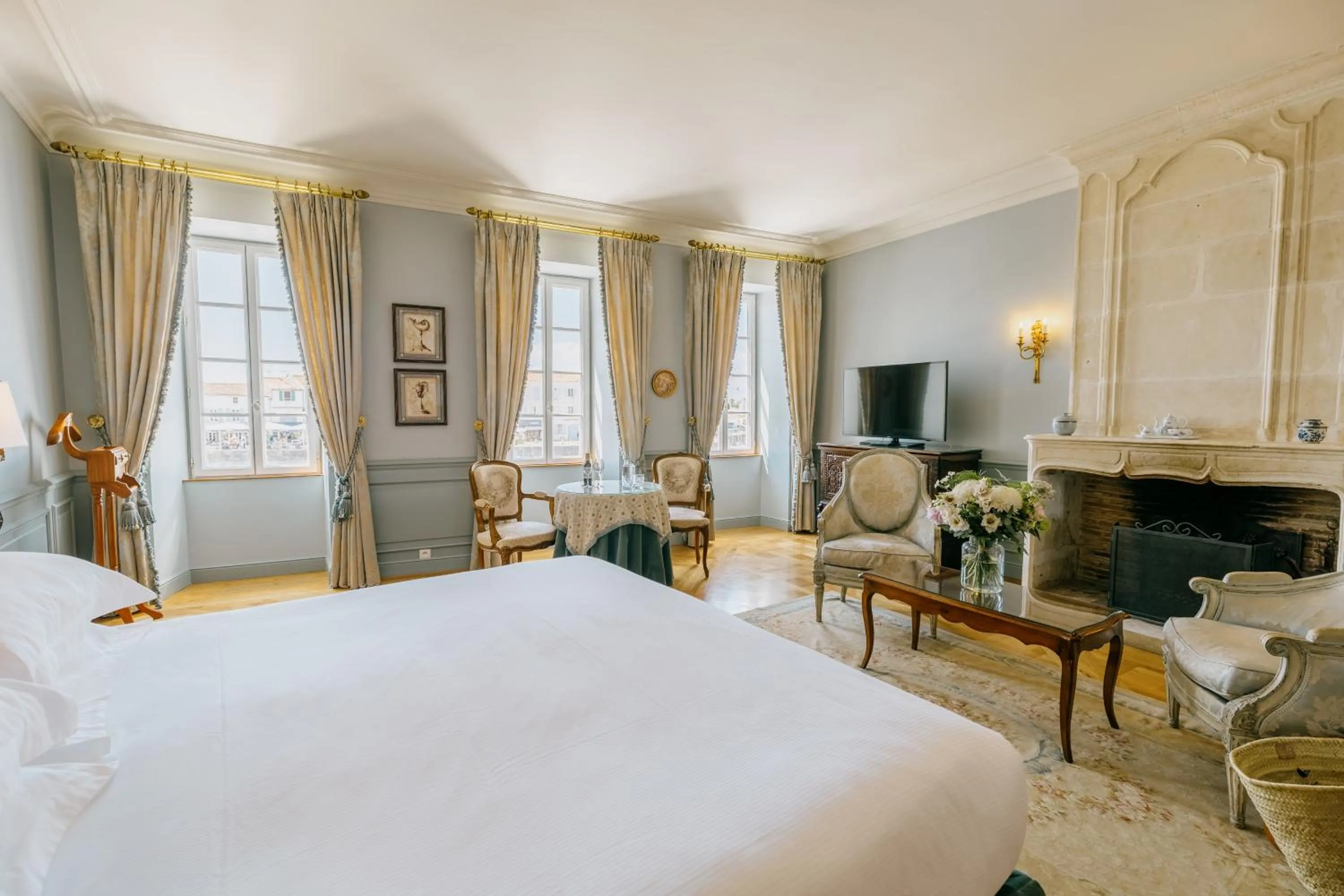 Bedroom, Bed in Hôtel de Toiras