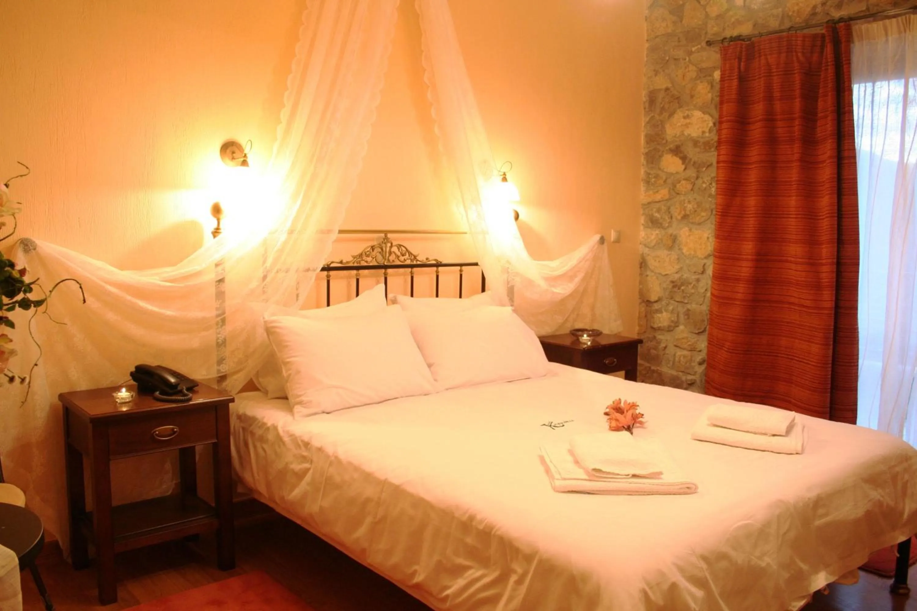 Bed in Karyatis Resort