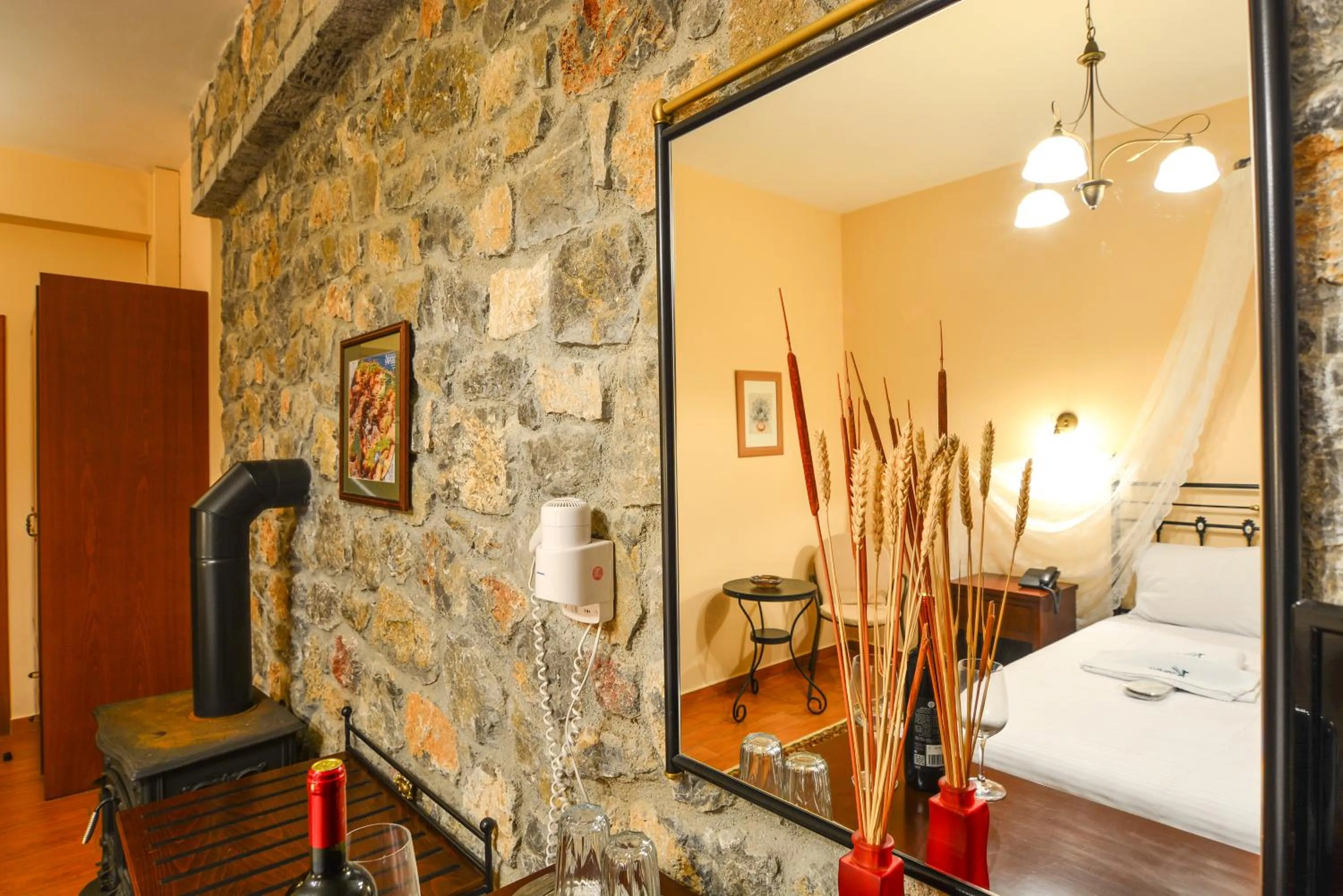 Photo of the whole room, Bed in Karyatis Resort