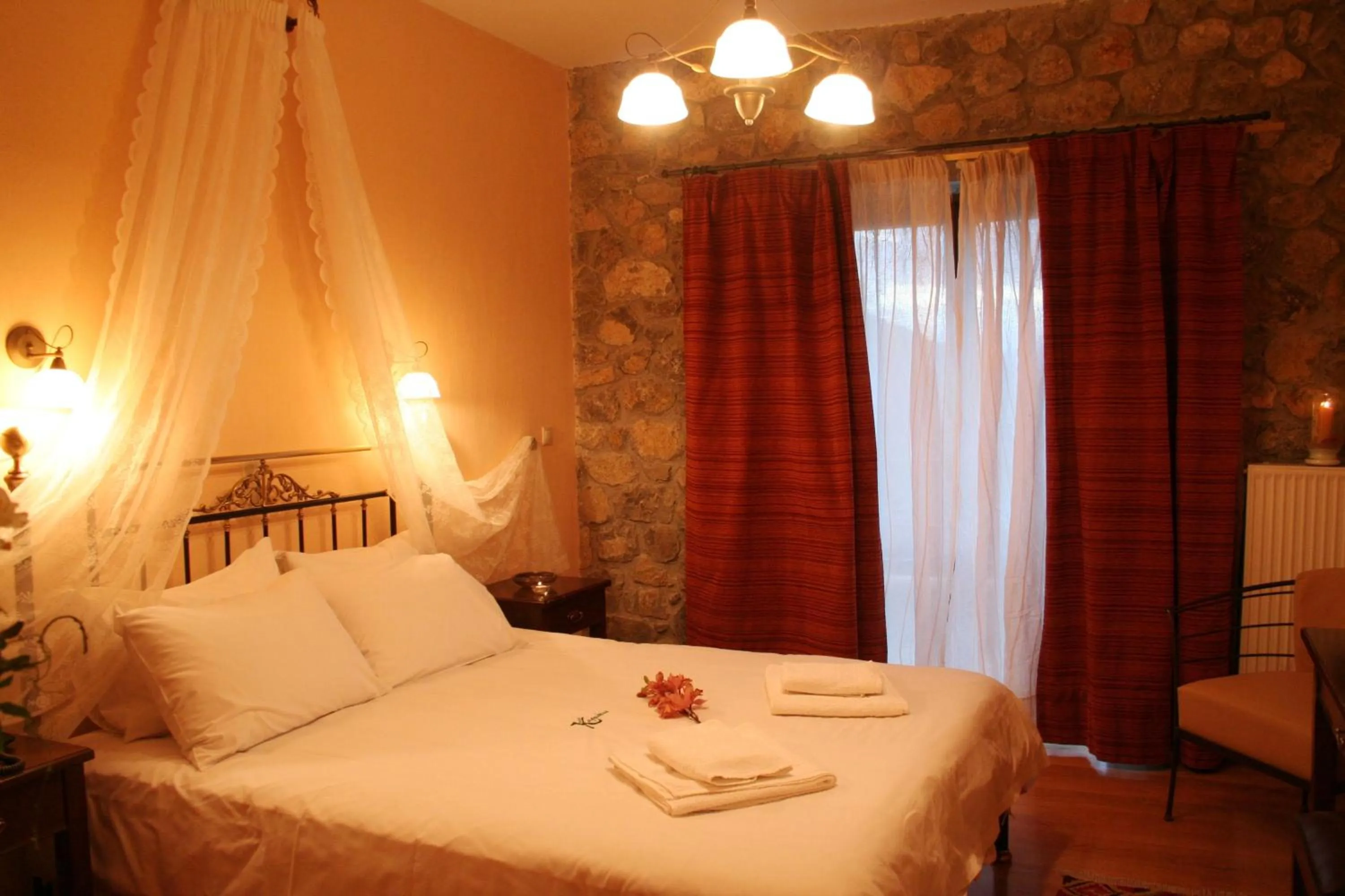 Photo of the whole room, Bed in Karyatis Resort