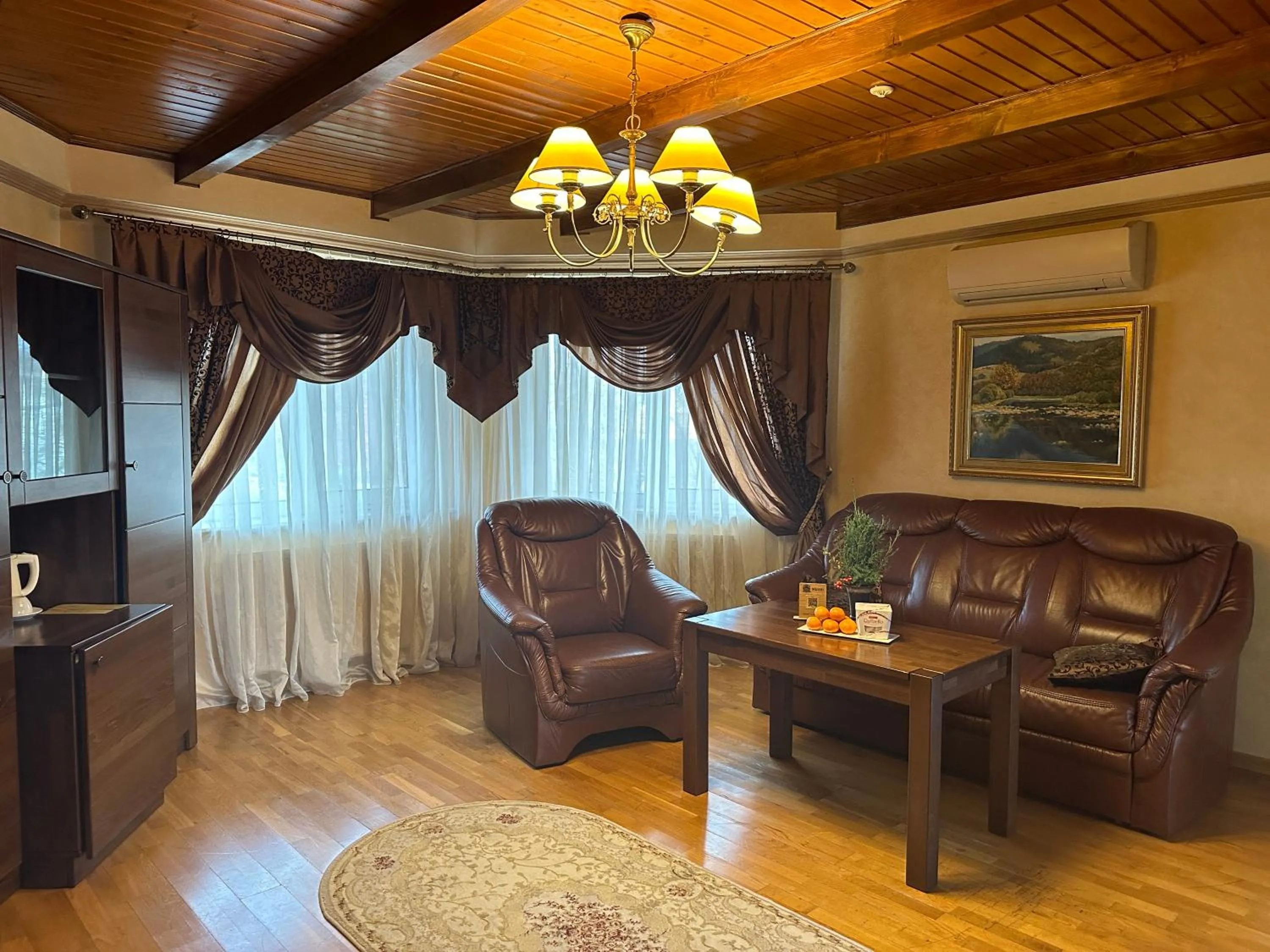 Charda Hotel