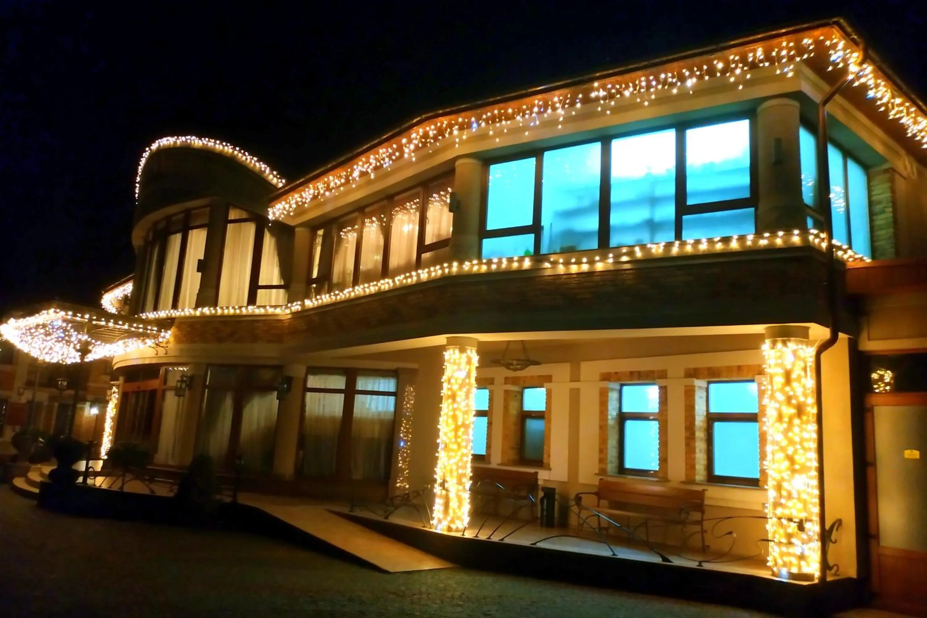 Charda Hotel