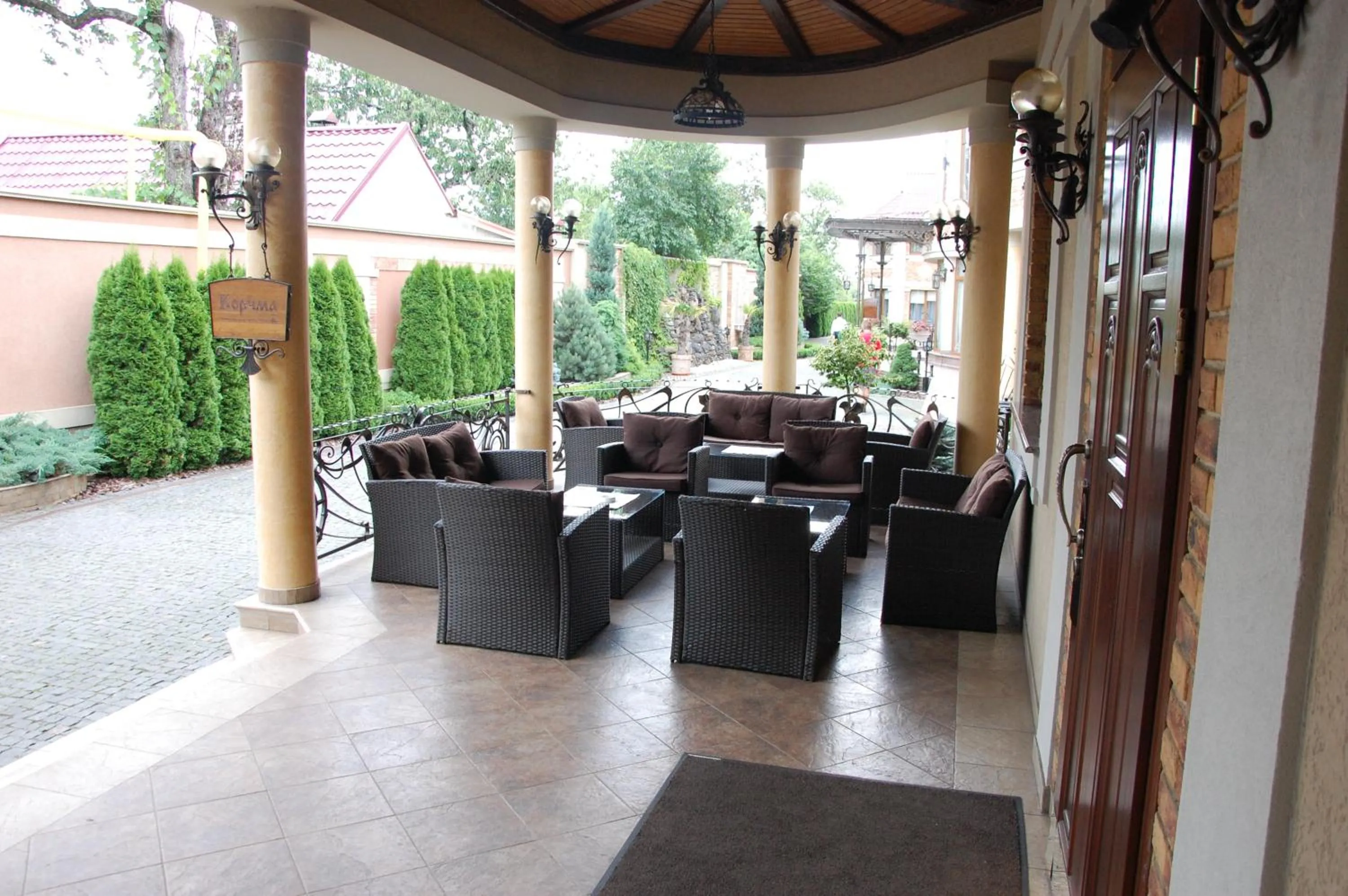 Charda Hotel