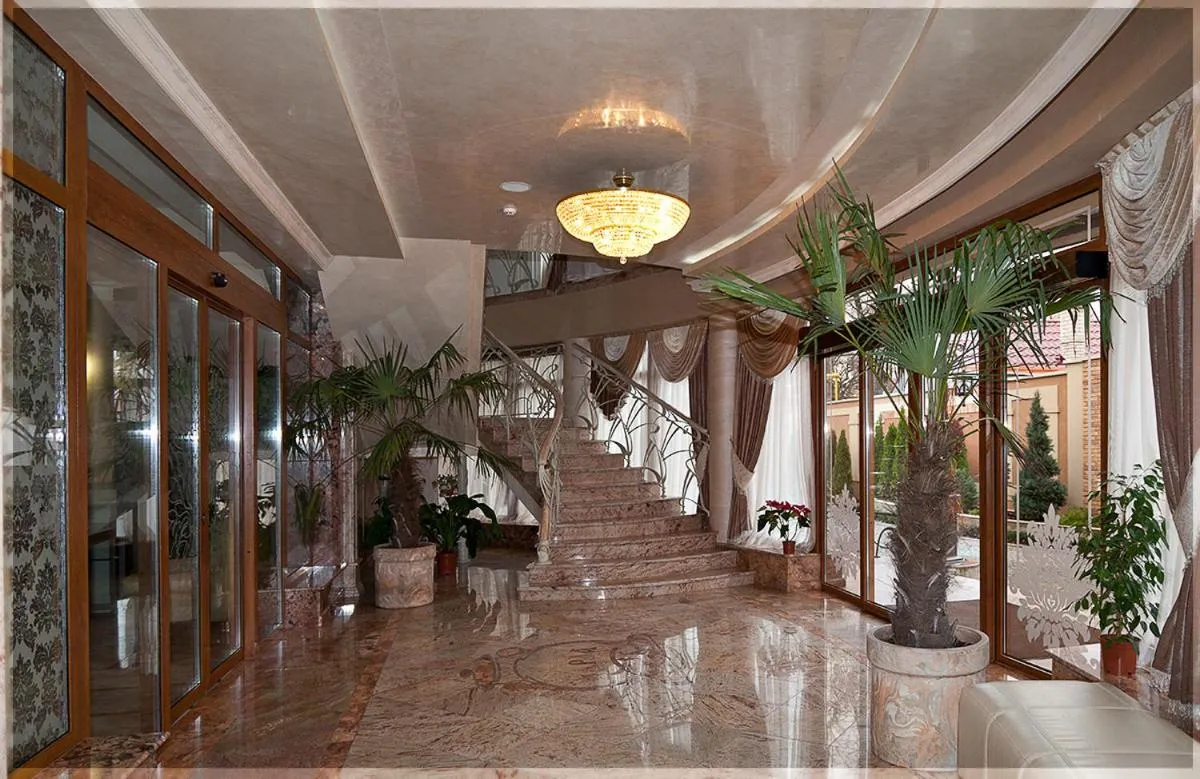 Charda Hotel