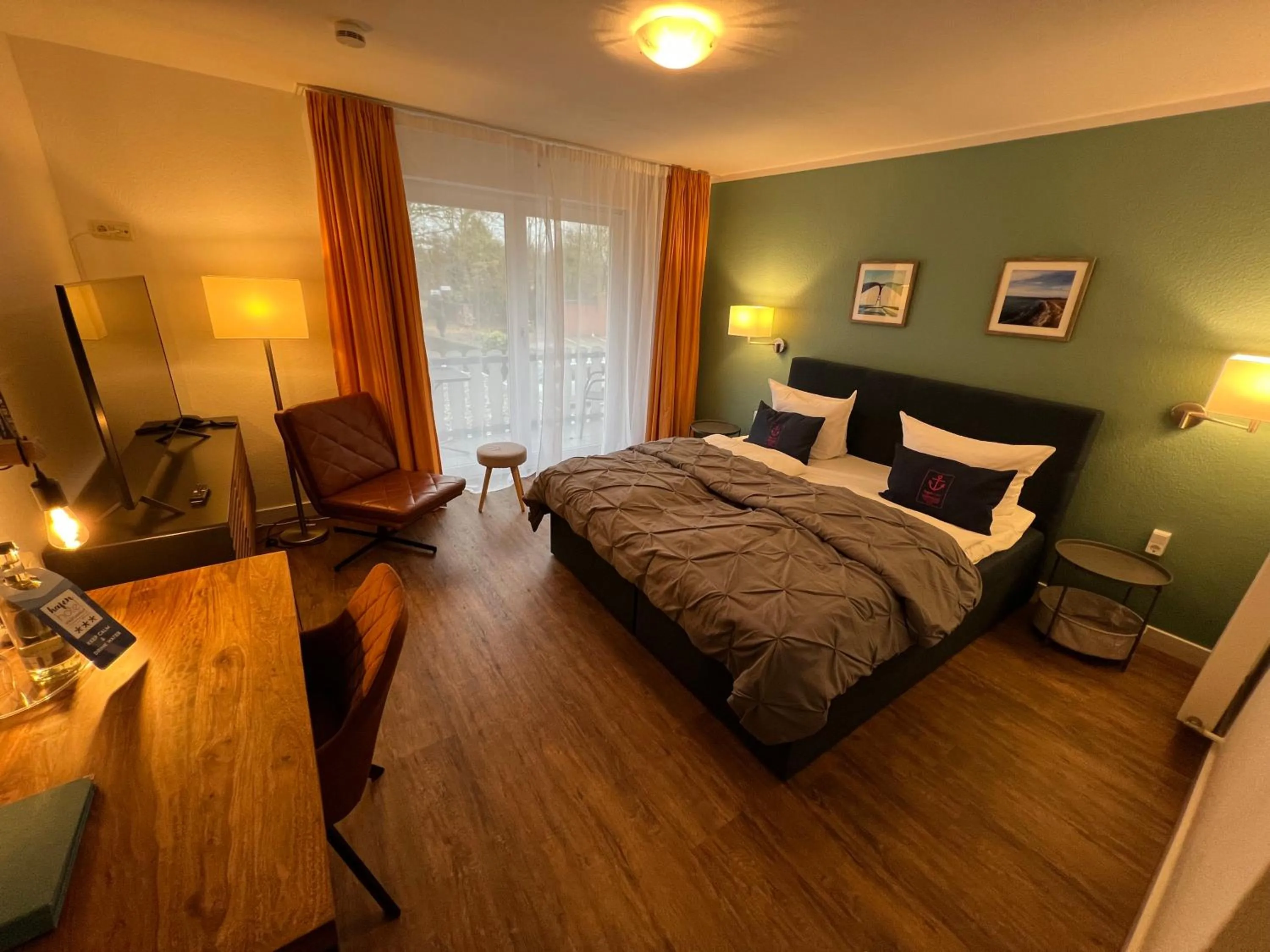 Photo of the whole room, Bed in Hafen Hotel Schützenhof