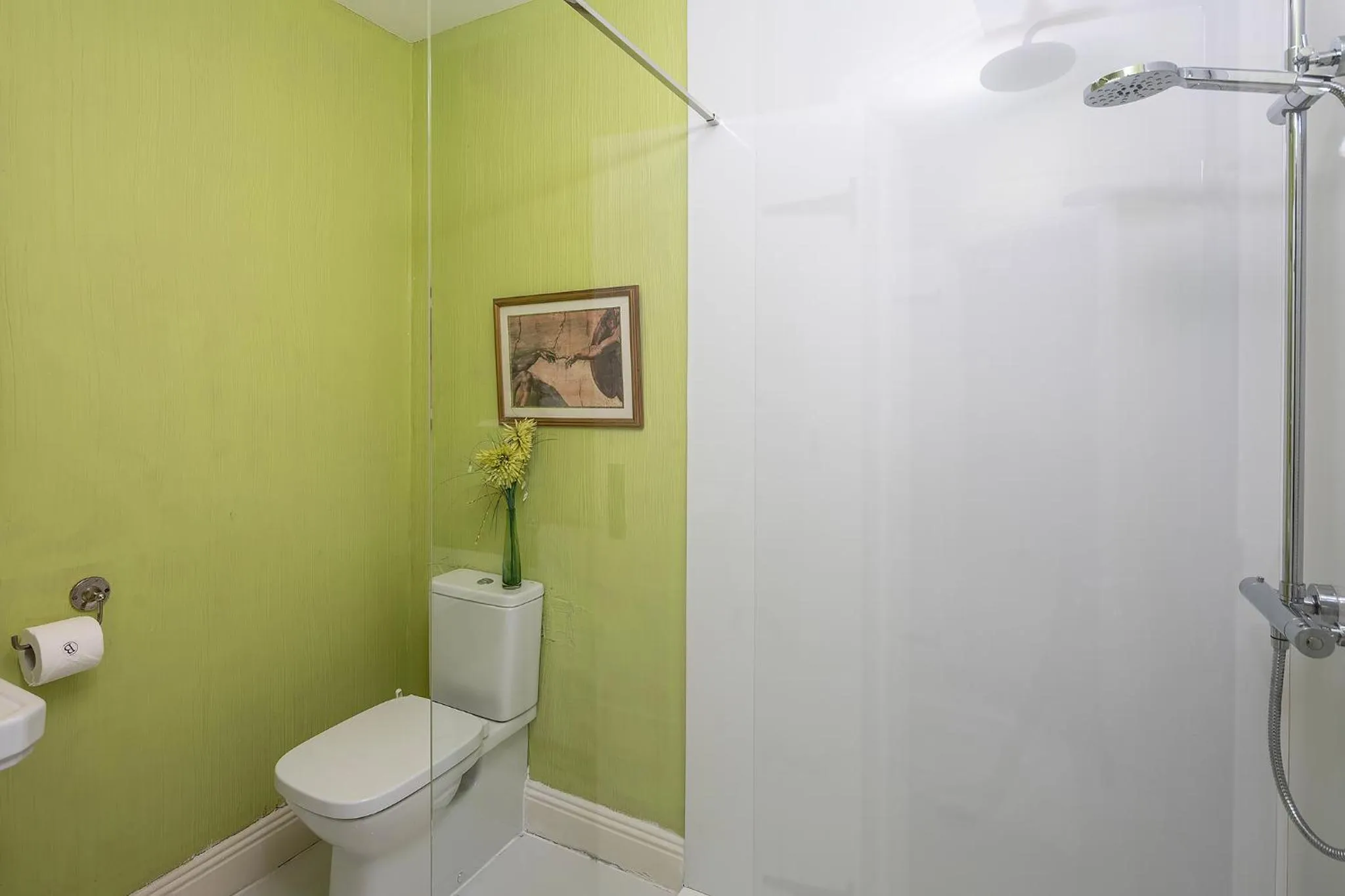 Shower in Barnabrow Country House