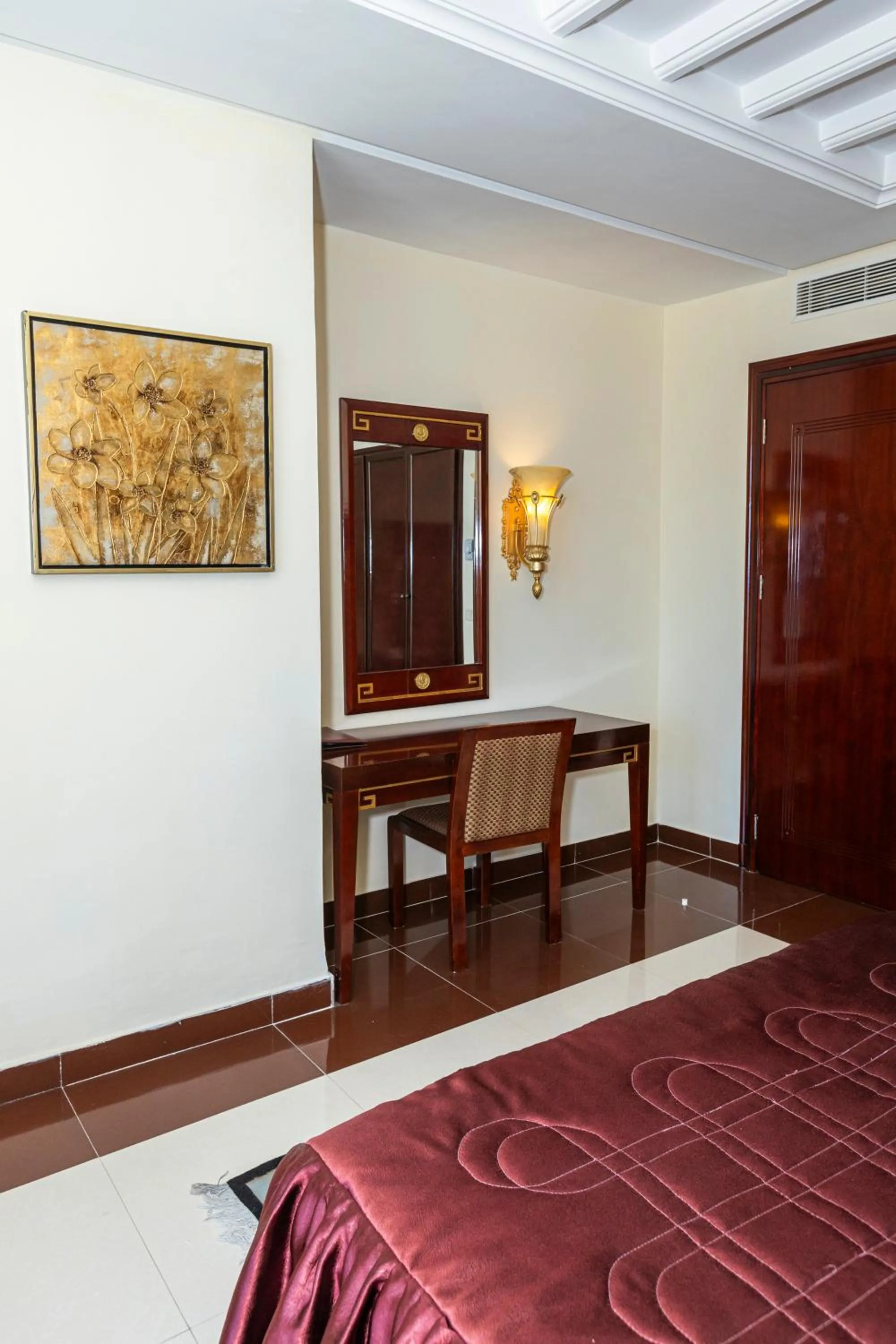 Bed in César Palace Sousse