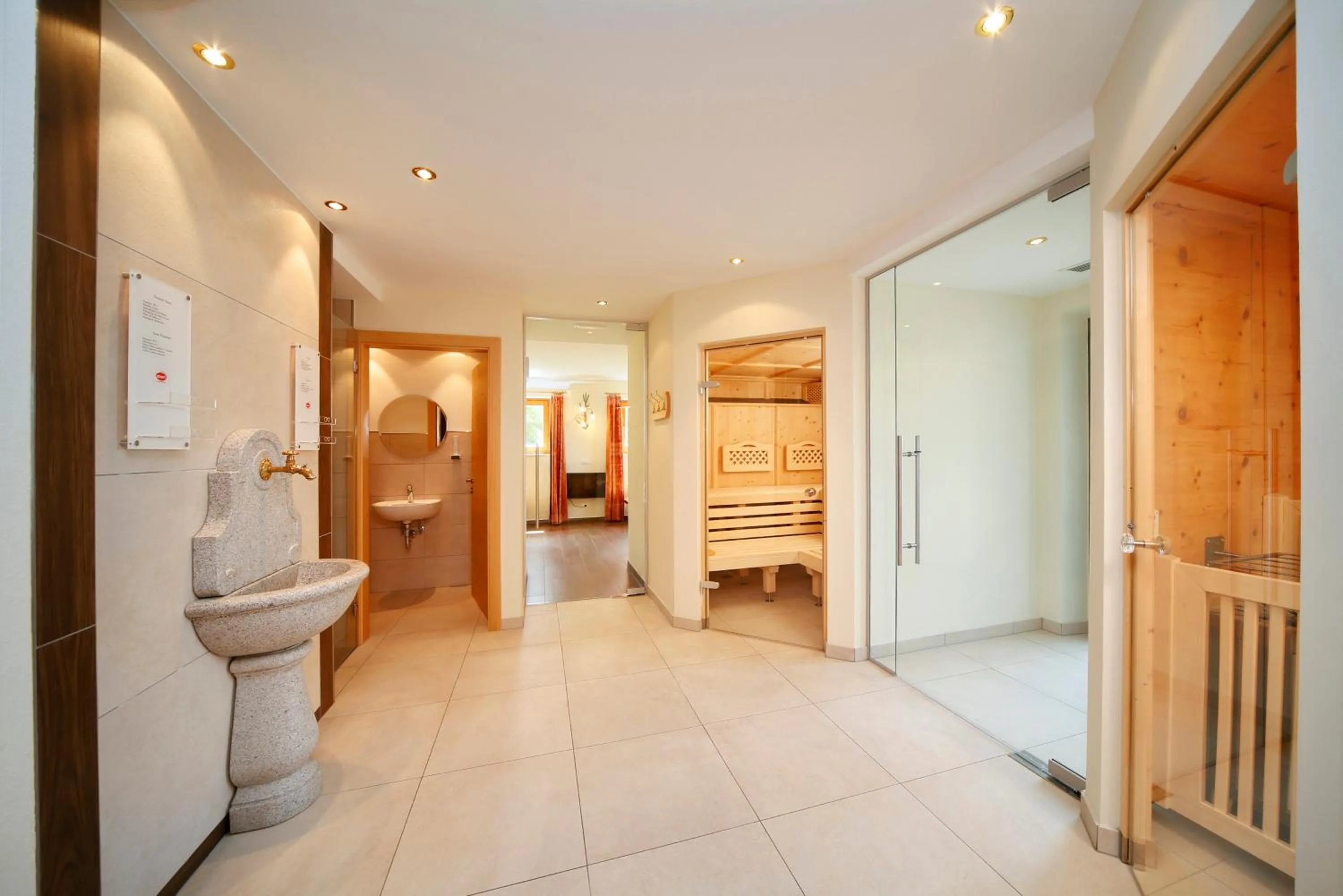 Spa and wellness centre/facilities in Hotel Avelina