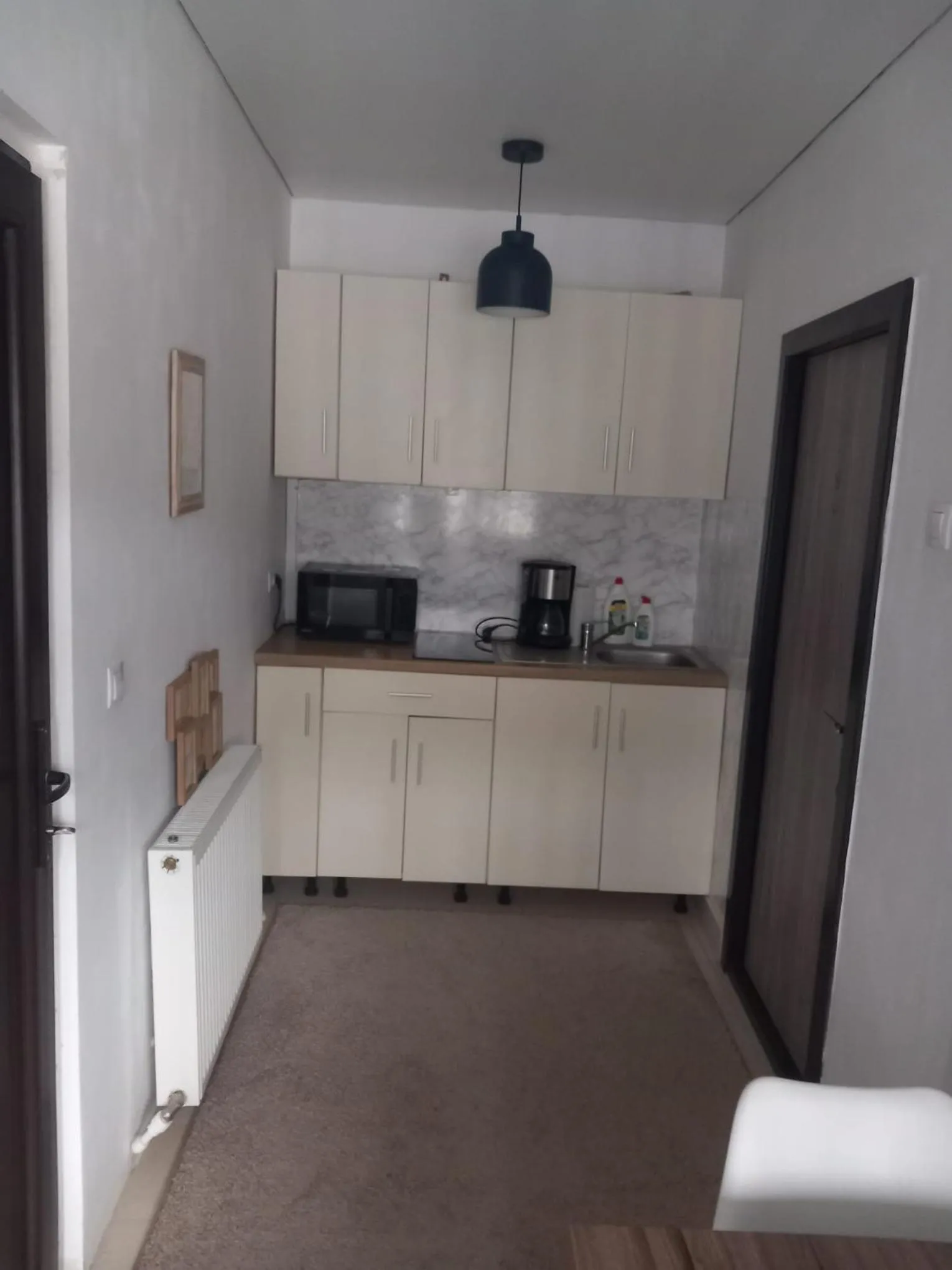 Kitchen or kitchenette in 4 Seasons Apartments