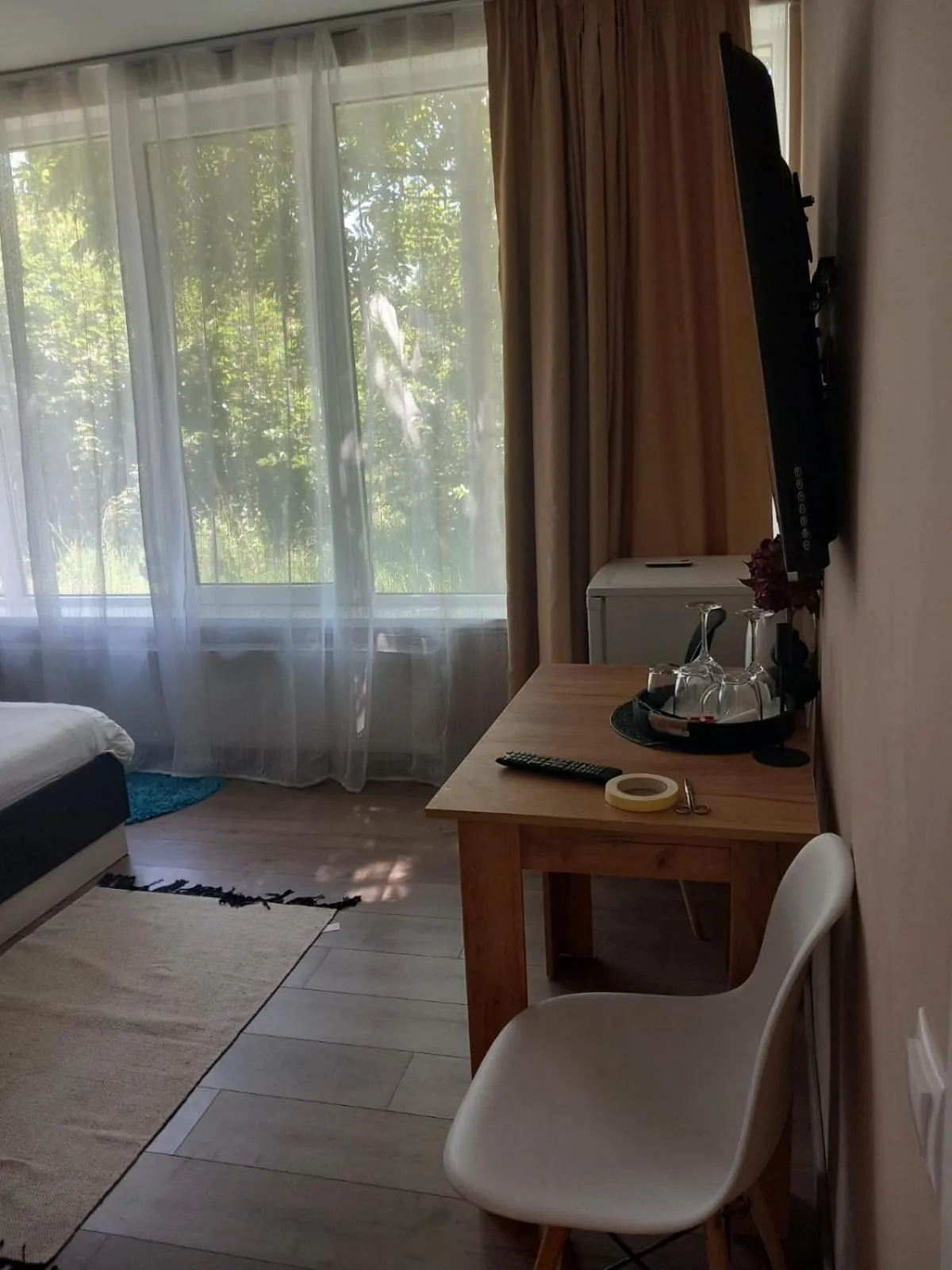 Bedroom, Bed in 4 Seasons Apartments