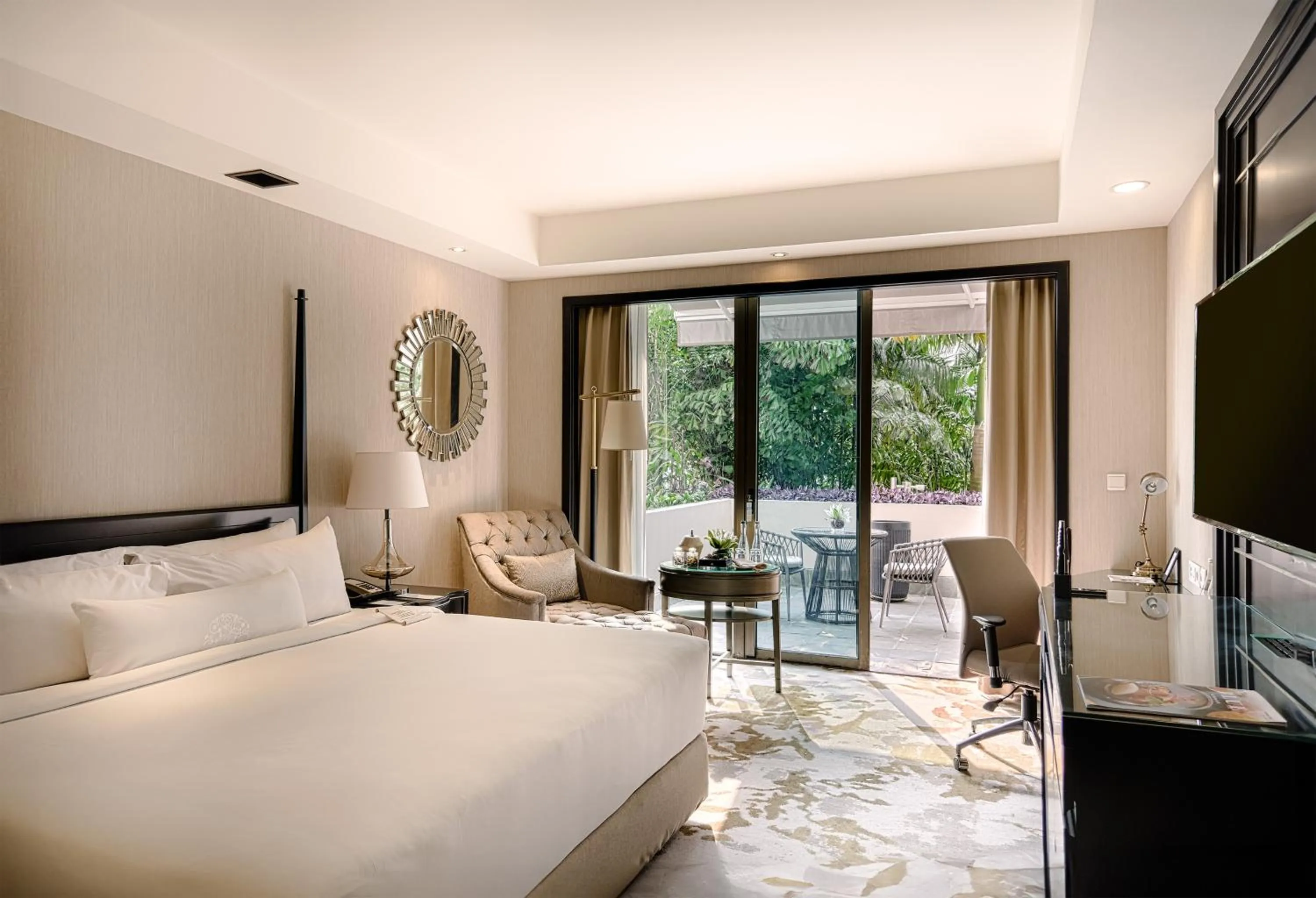 Bed in AYANA Midplaza JAKARTA