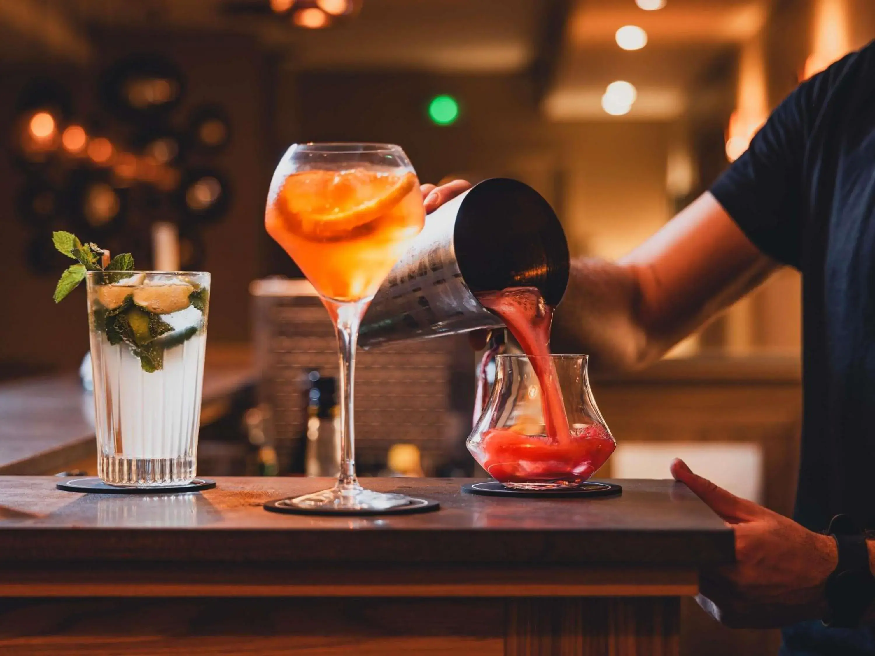 Lounge or bar in Cour du Corbeau Hotel Strasbourg - MGallery Collection Lounge or bar in Cour du Corbeau Hotel Strasbourg - MGallery Collection