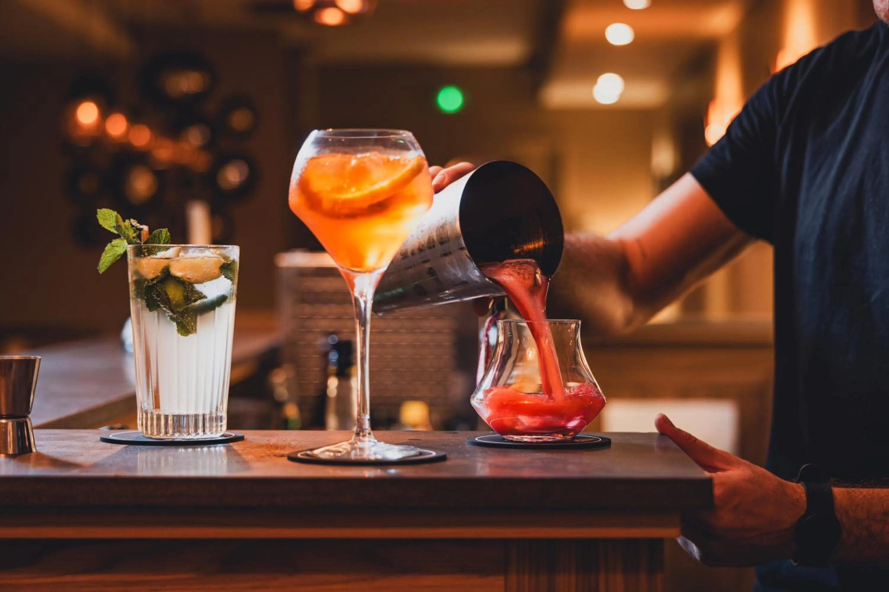 Lounge or bar in Cour du Corbeau Hotel Strasbourg - MGallery Collection