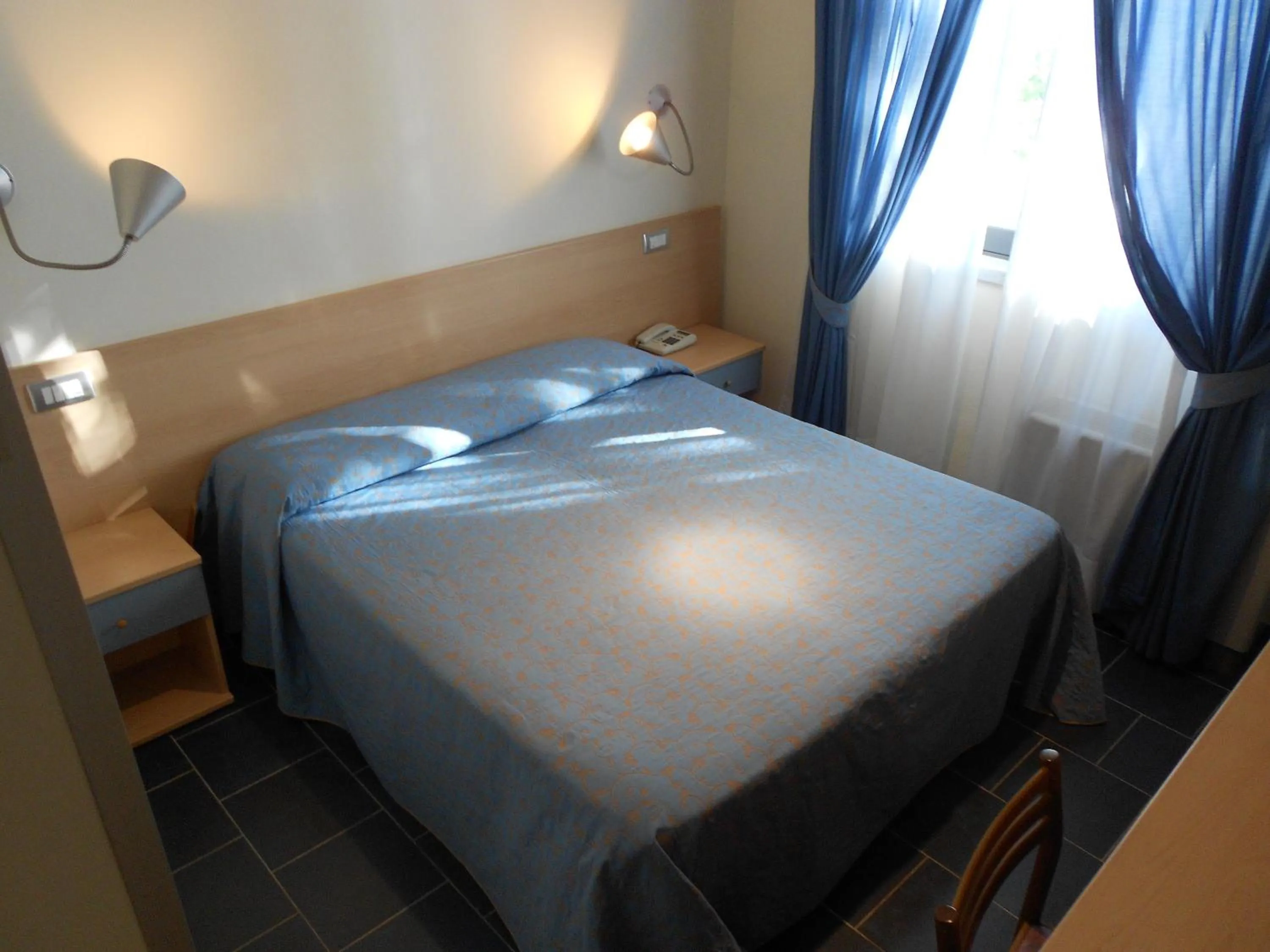 Photo of the whole room, Bed in Hotel Tenda Rossa