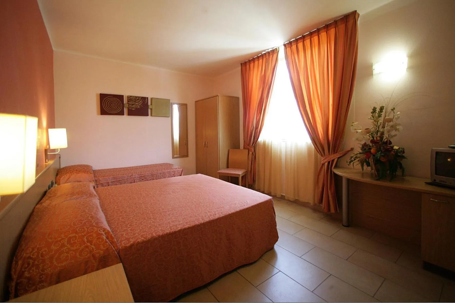 Photo of the whole room, Bed in Hotel Tenda Rossa