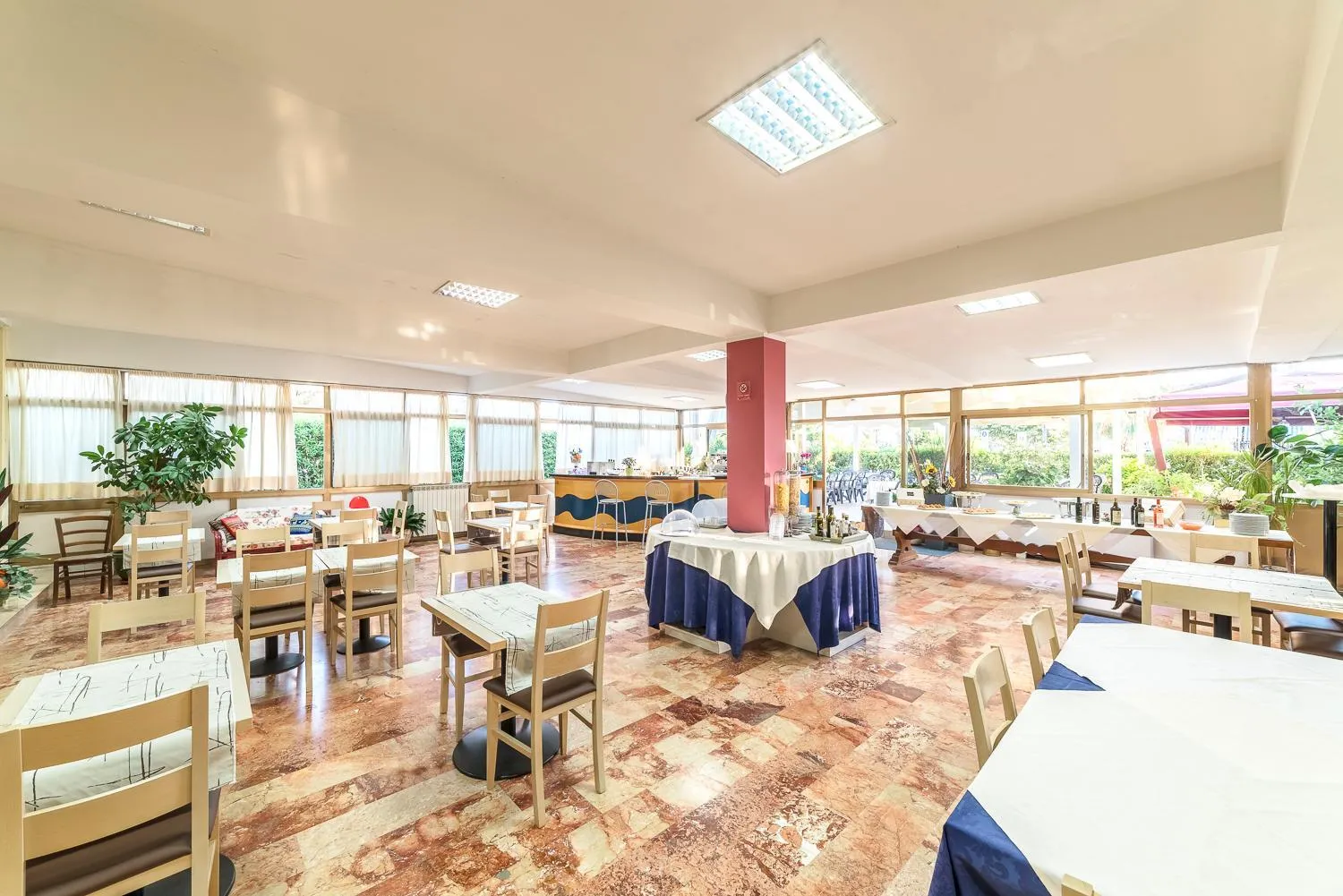 Restaurant/places to eat in Hotel Tenda Rossa