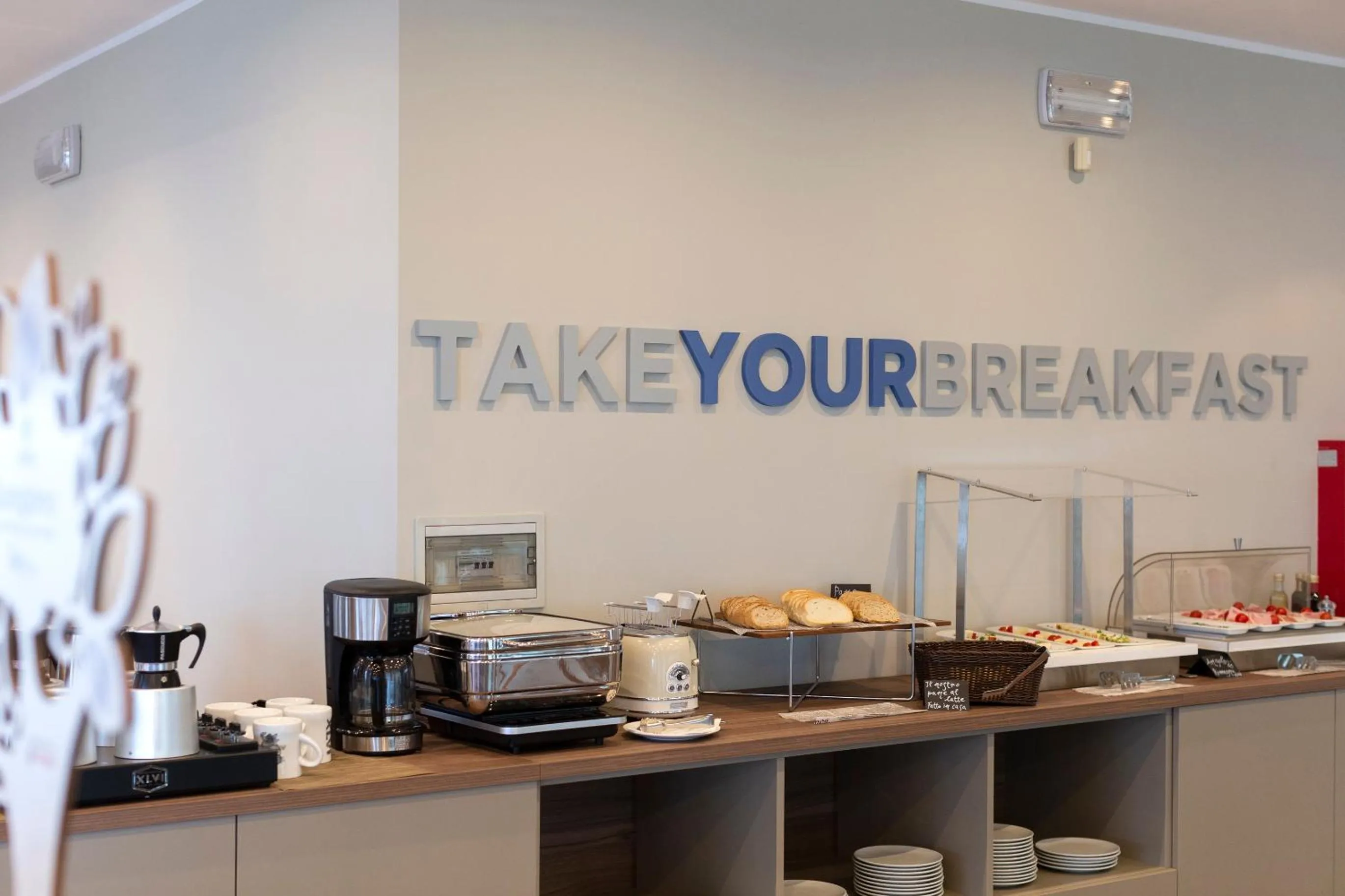 Breakfast in Little Hotel