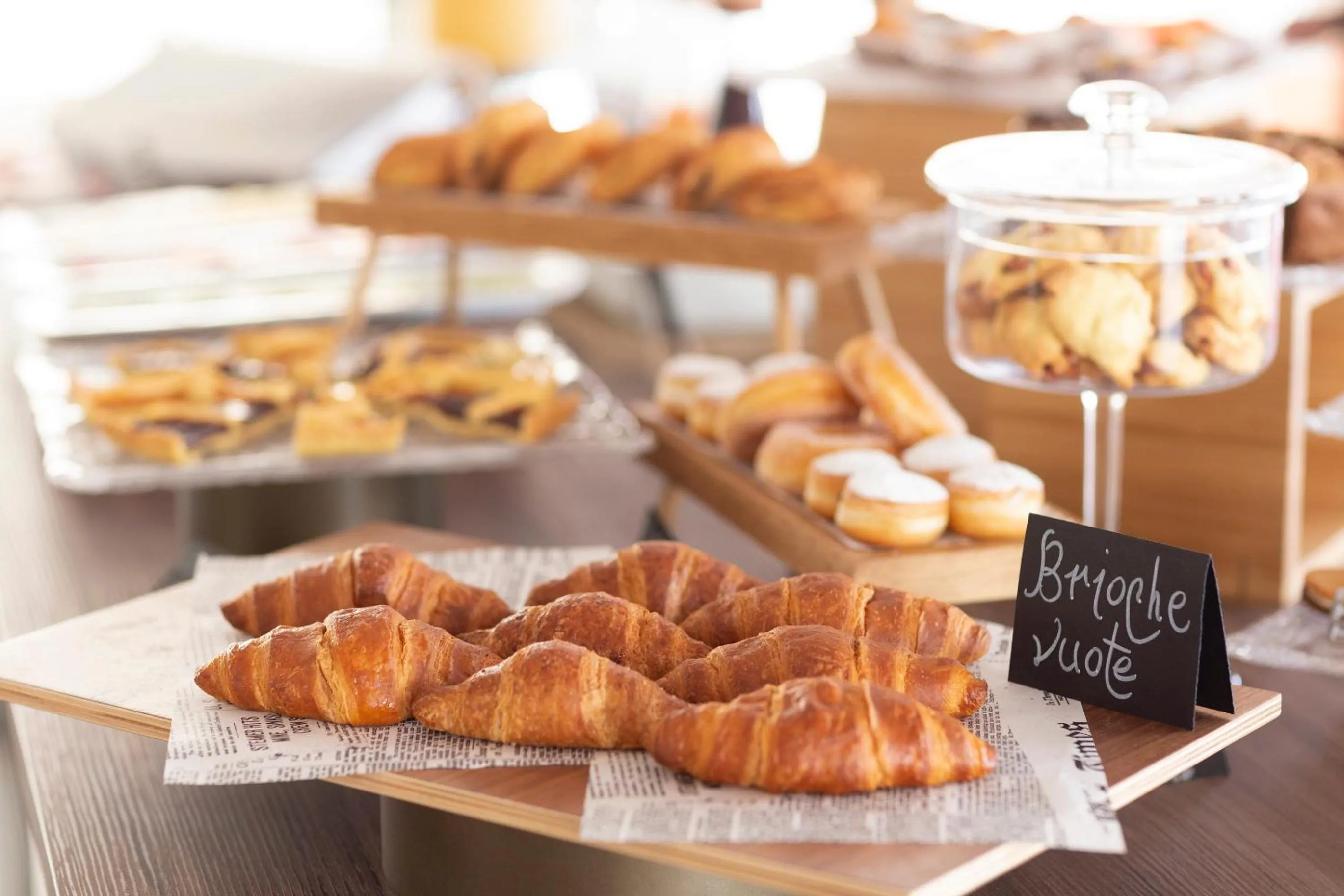 Breakfast in Little Hotel