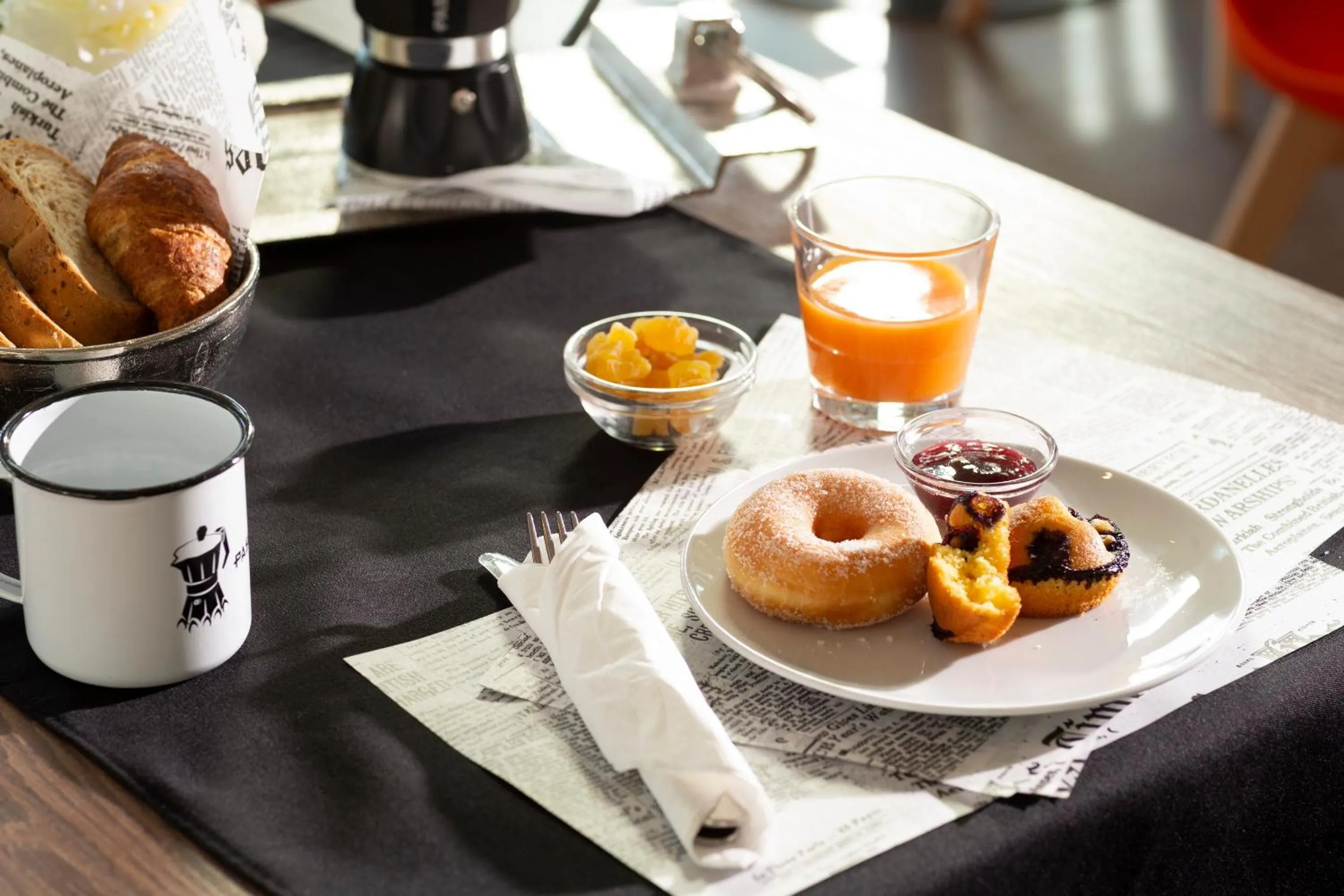 Breakfast in Little Hotel