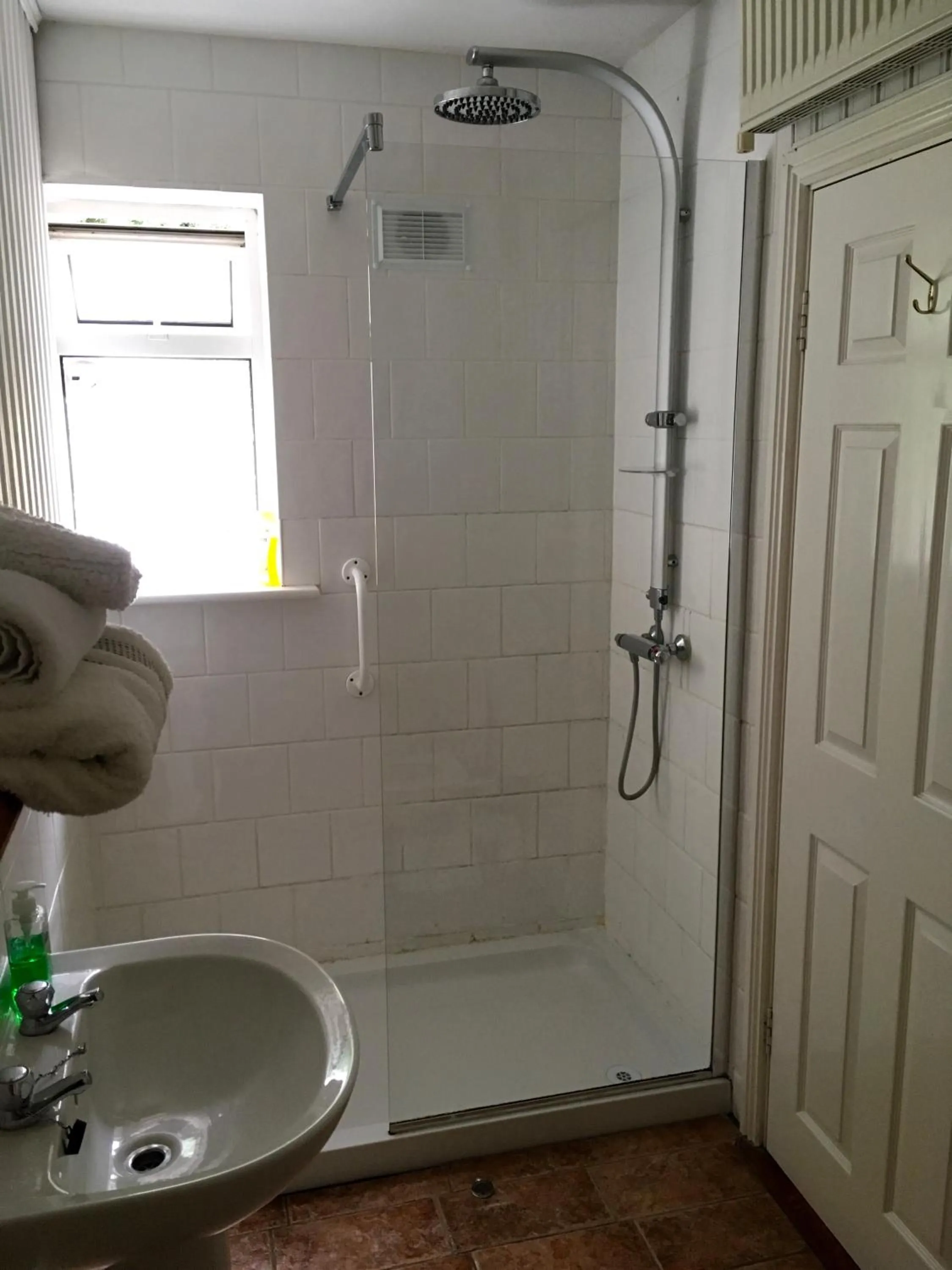 Shower in Breagagh View B&B