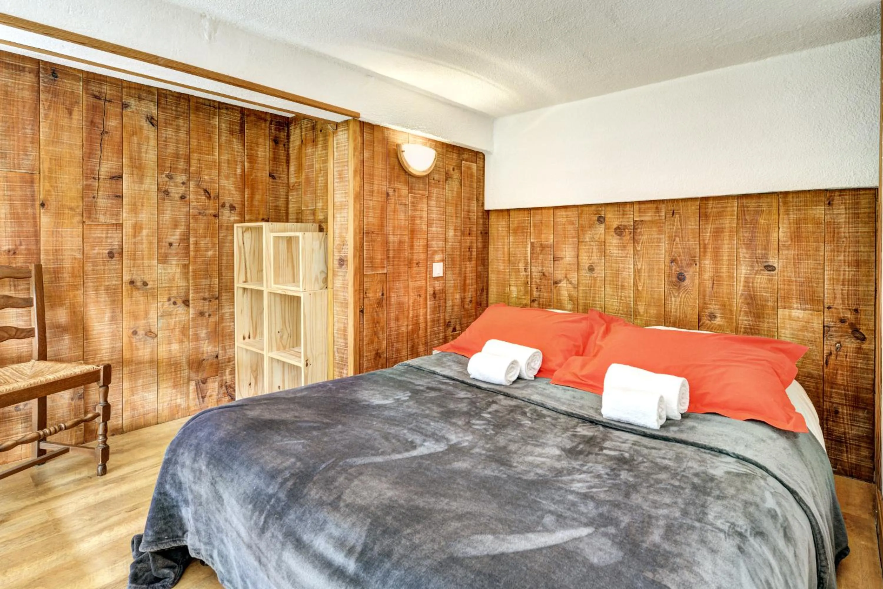 Bed in Hôtel Restaurant Gîtes Les 5 Saisons