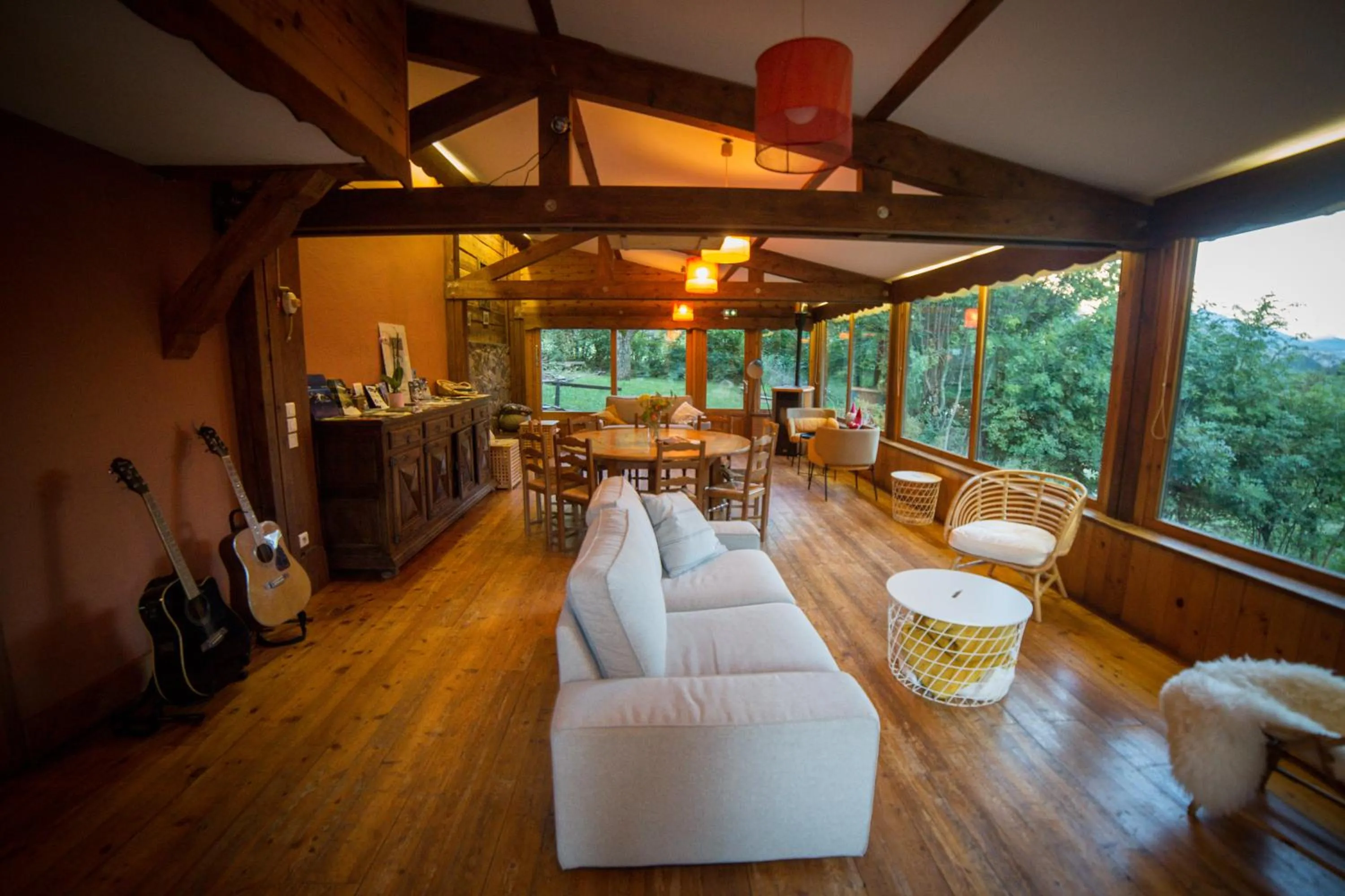 Hôtel Restaurant Gîtes Les 5 Saisons