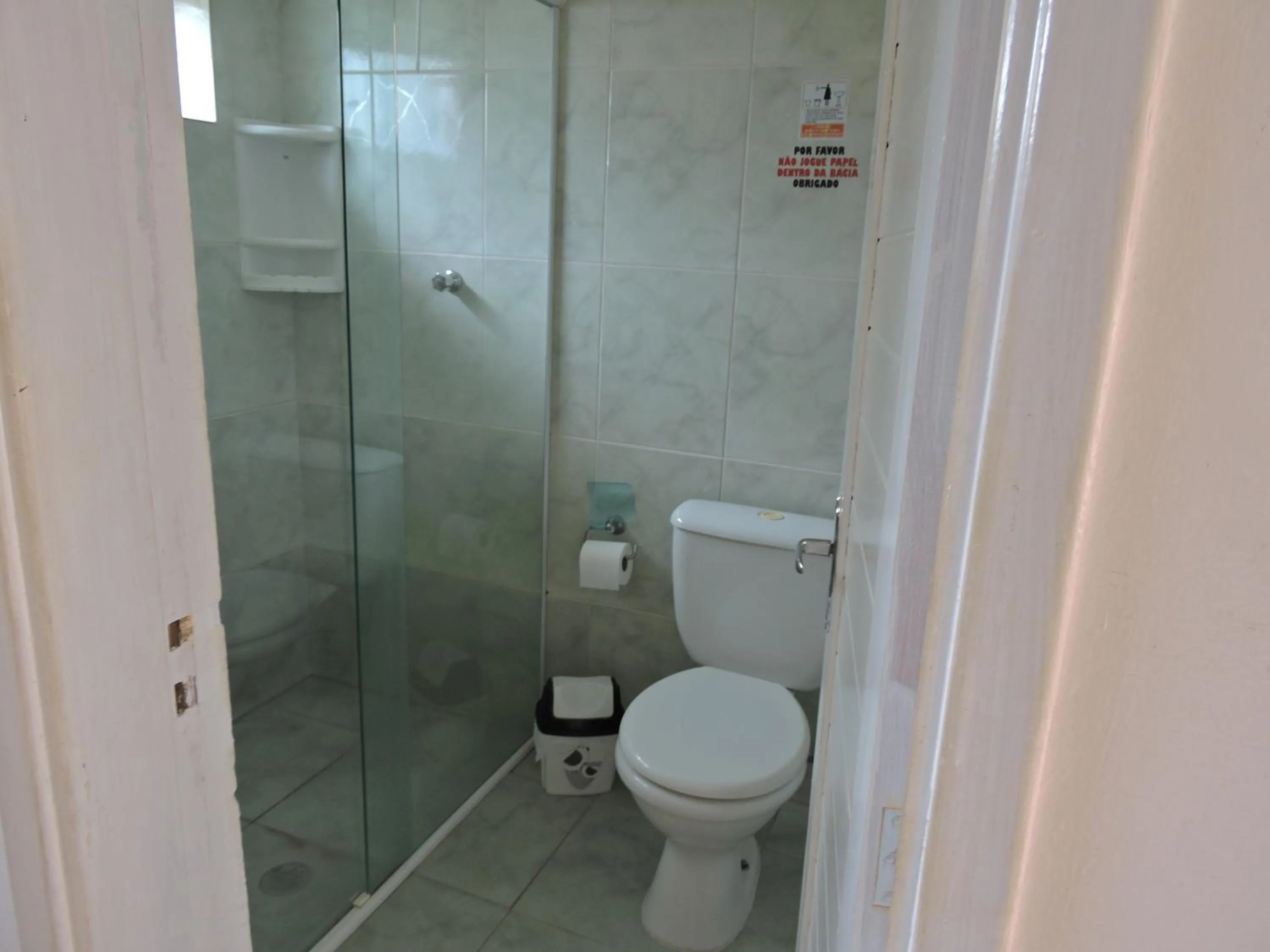 Bathroom in Pousada Sorocotuba - Piscina Aquecida