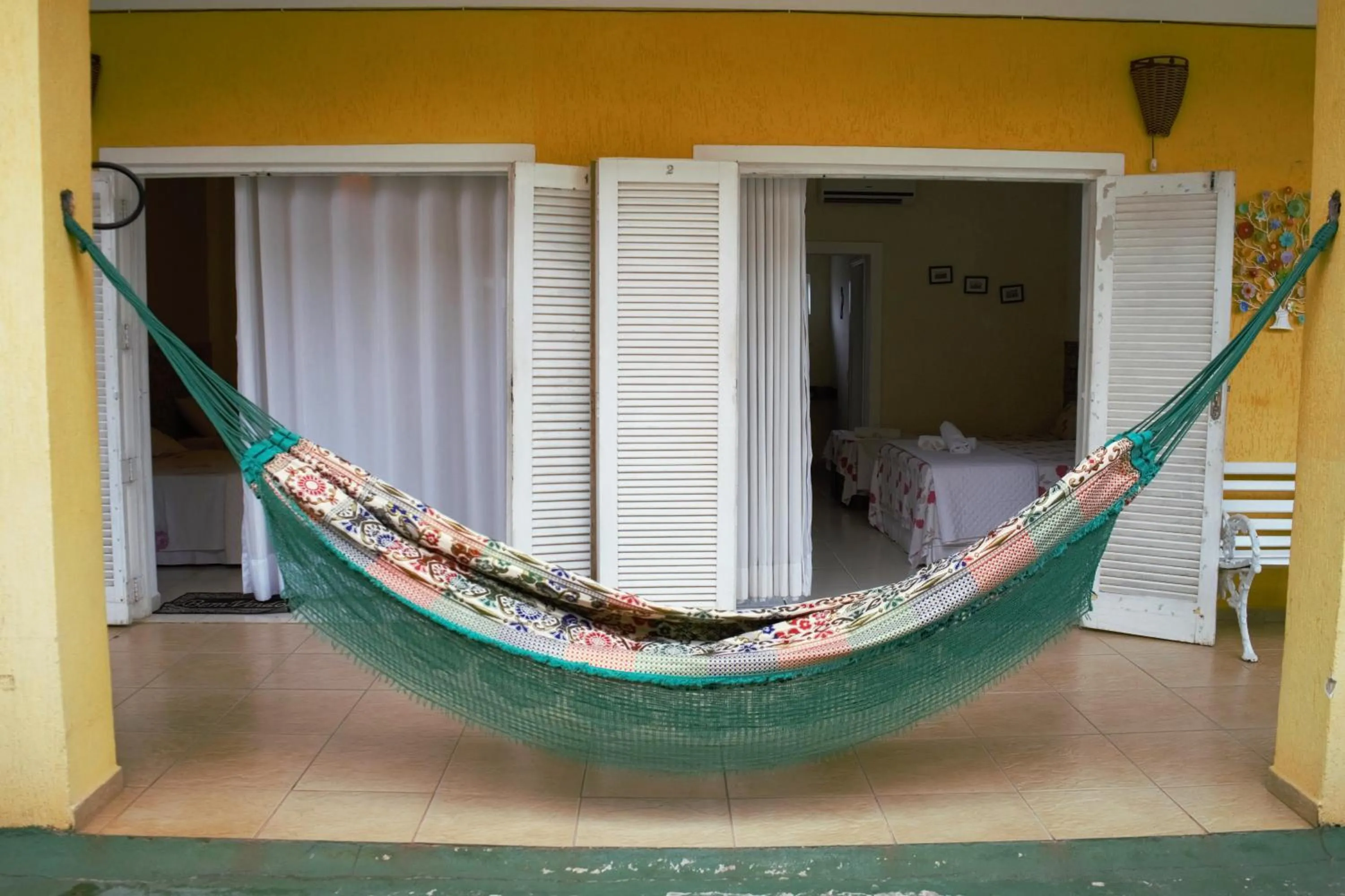 Balcony/Terrace in Pousada Sorocotuba - Piscina Aquecida